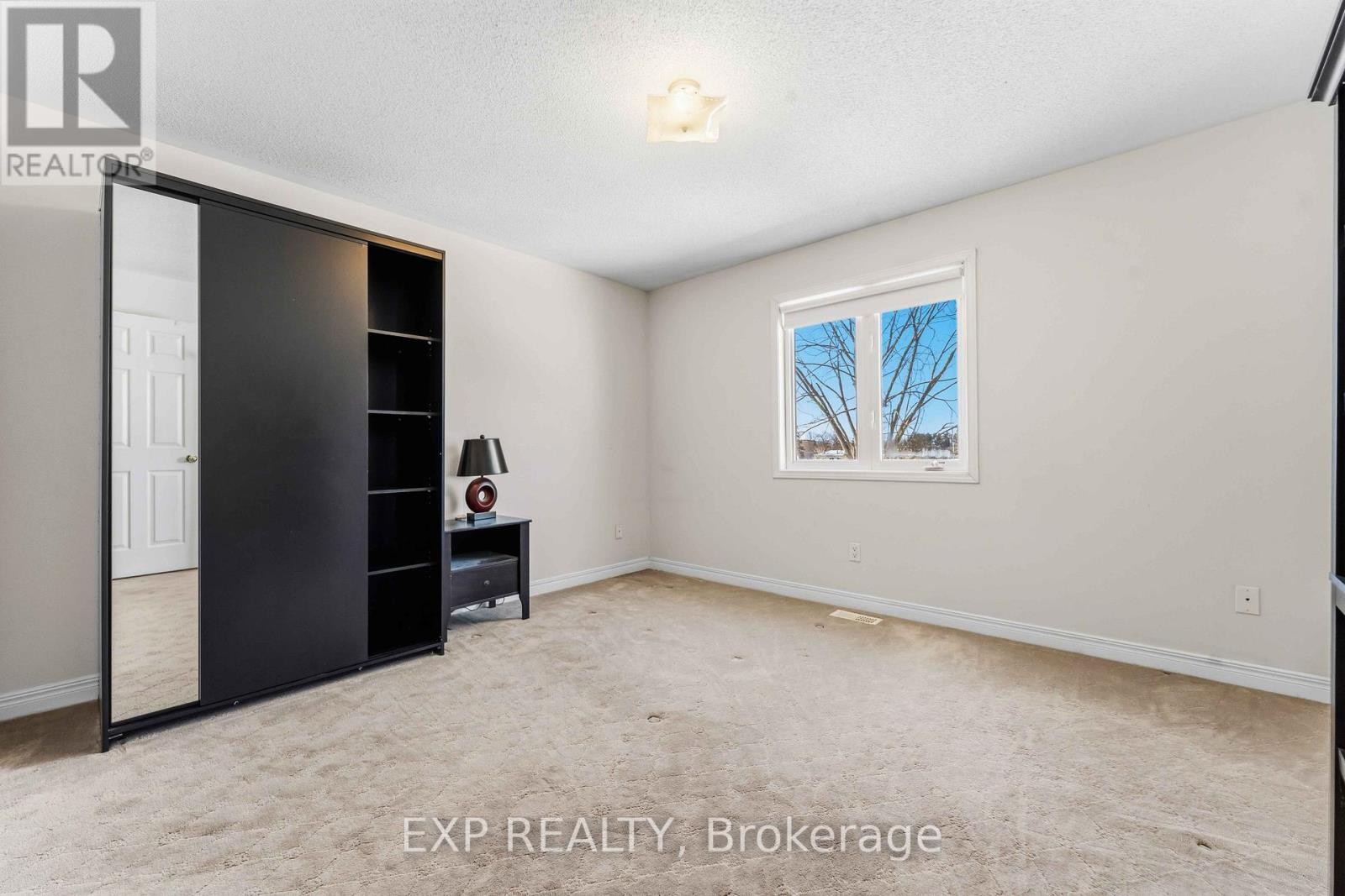 












118 FINN COURT

,
Ottawa,




Ontario
K1V2C8

