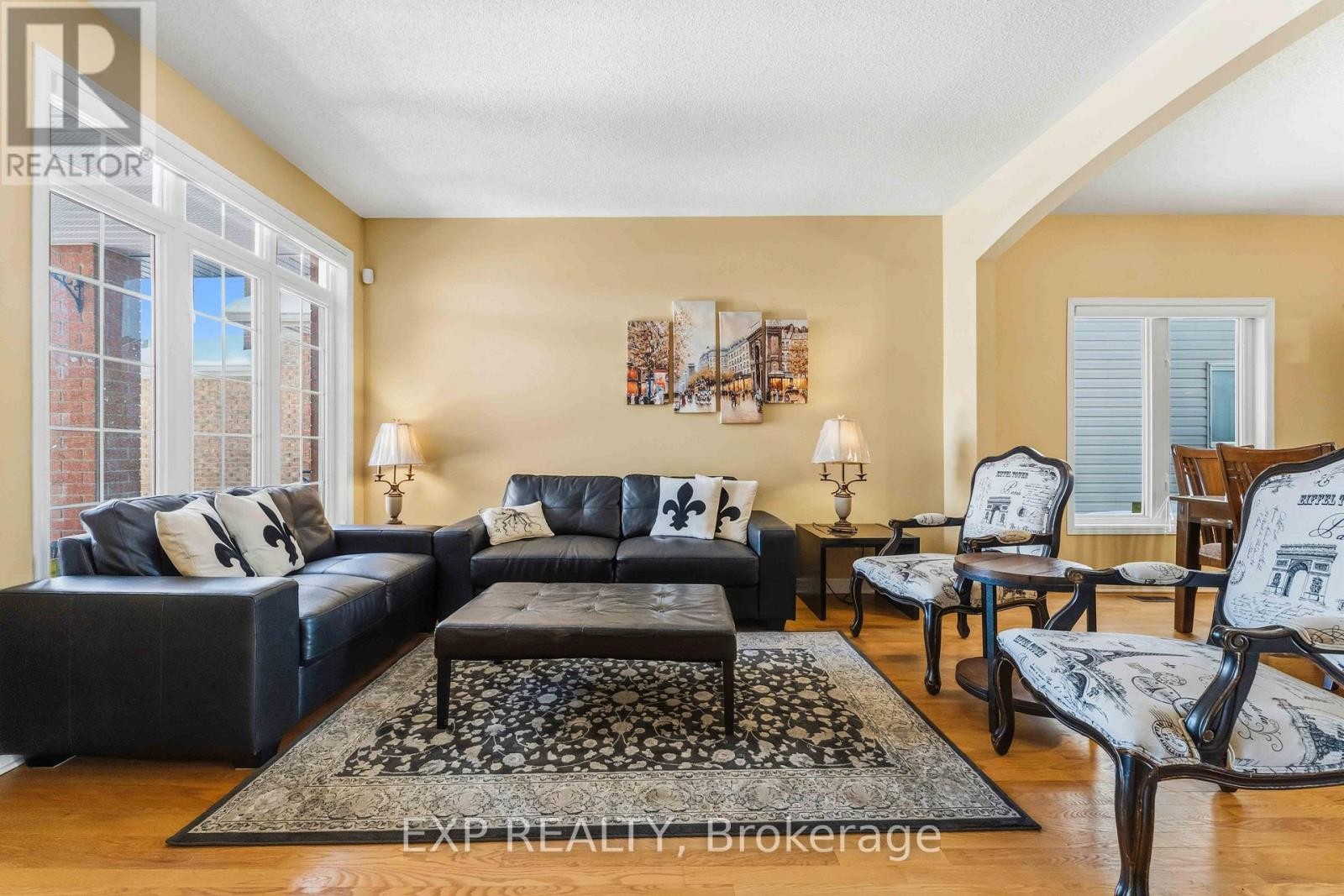 












118 FINN COURT

,
Ottawa,




Ontario
K1V2C8

