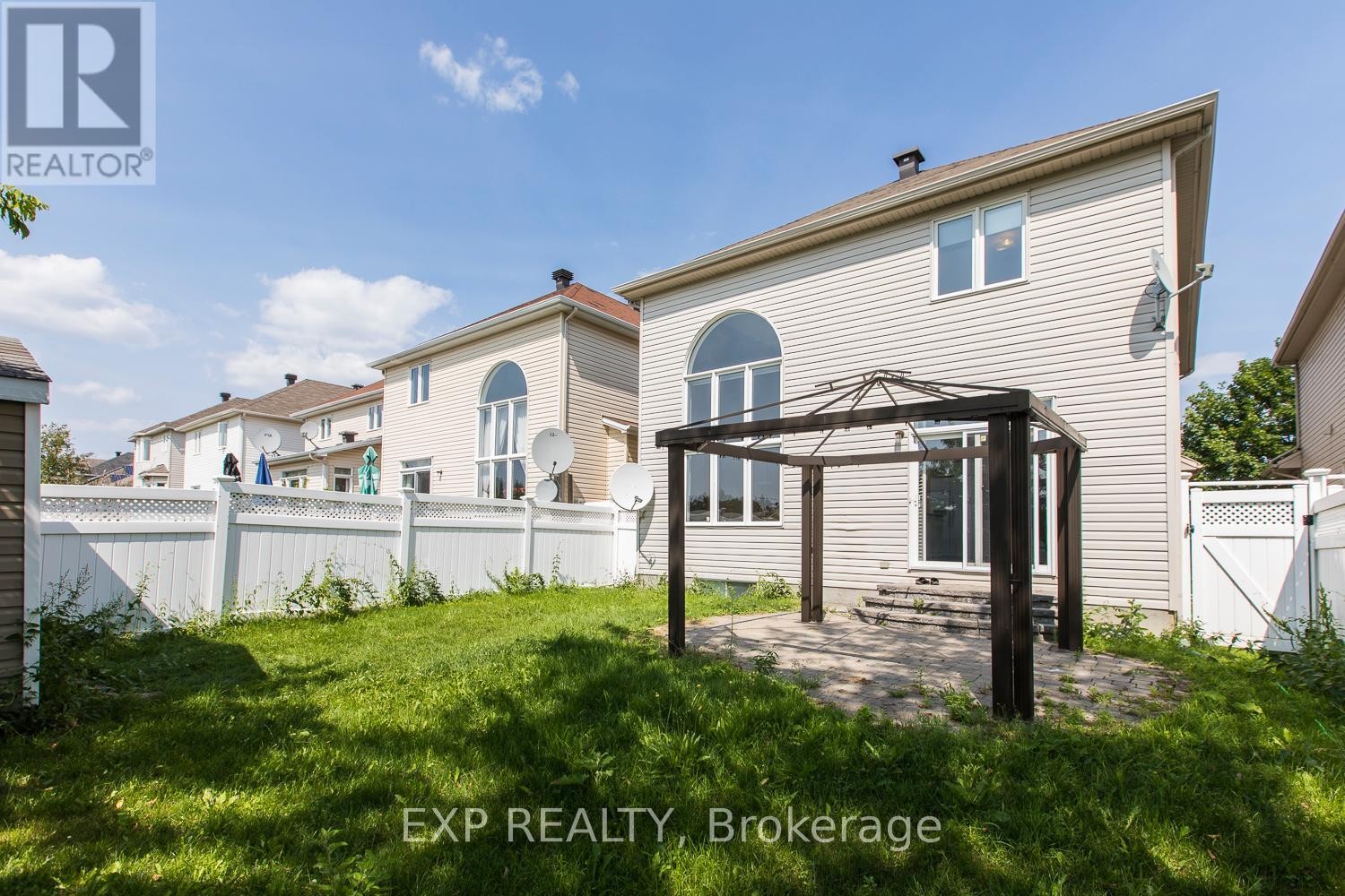 












118 FINN COURT

,
Ottawa,




Ontario
K1V2C8

