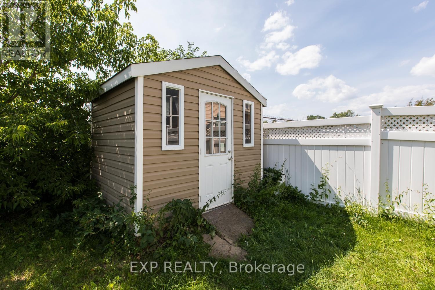 












118 FINN COURT

,
Ottawa,




Ontario
K1V2C8

