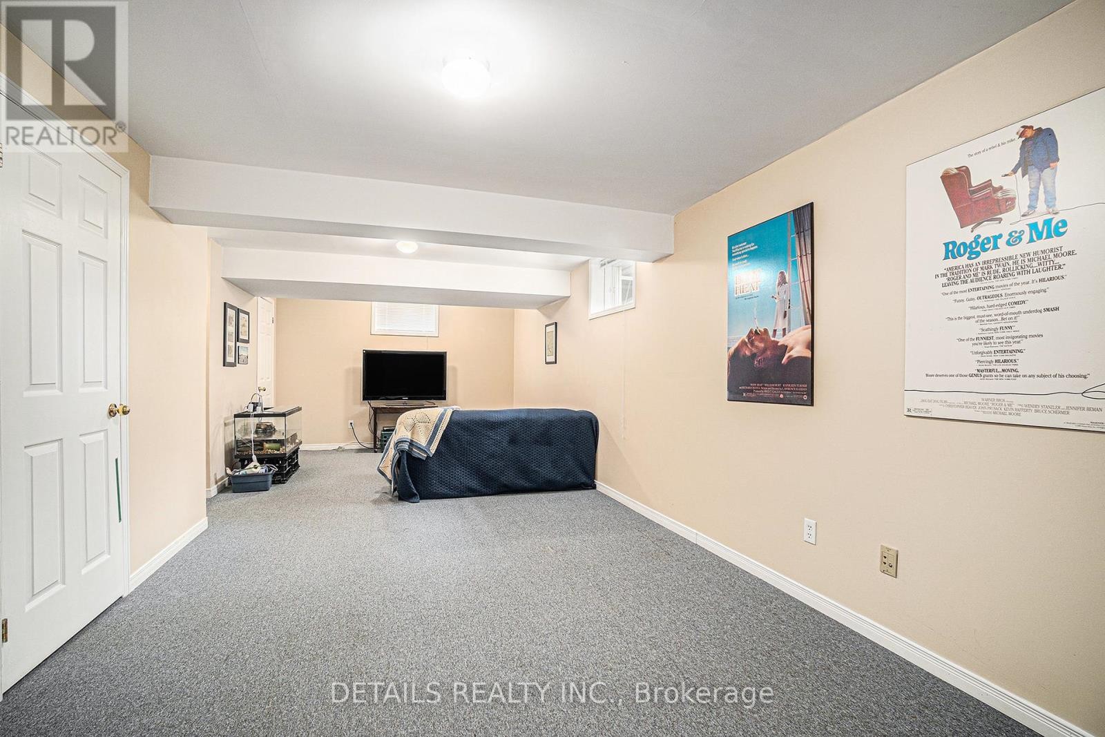 












221 MACDOUGALL STREET

,
Russell,




Ontario
K4R1A5

