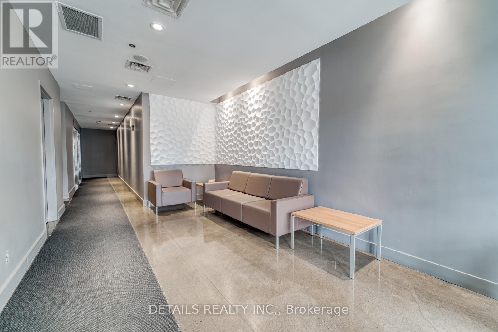 












308 - 180 YORK STREET

,
Ottawa,




Ontario
K1N1J6

