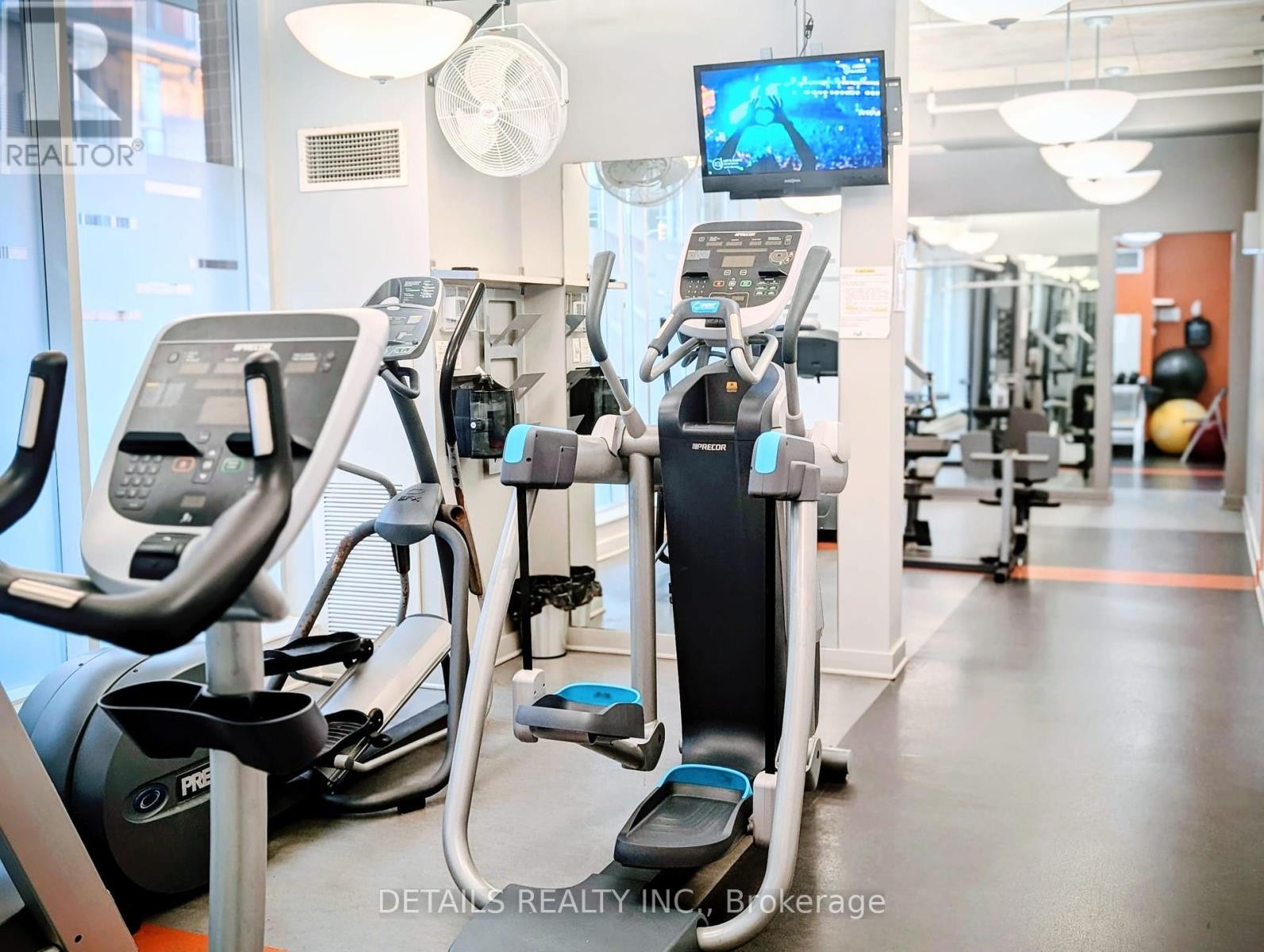 












308 - 180 YORK STREET

,
Ottawa,




Ontario
K1N1J6

