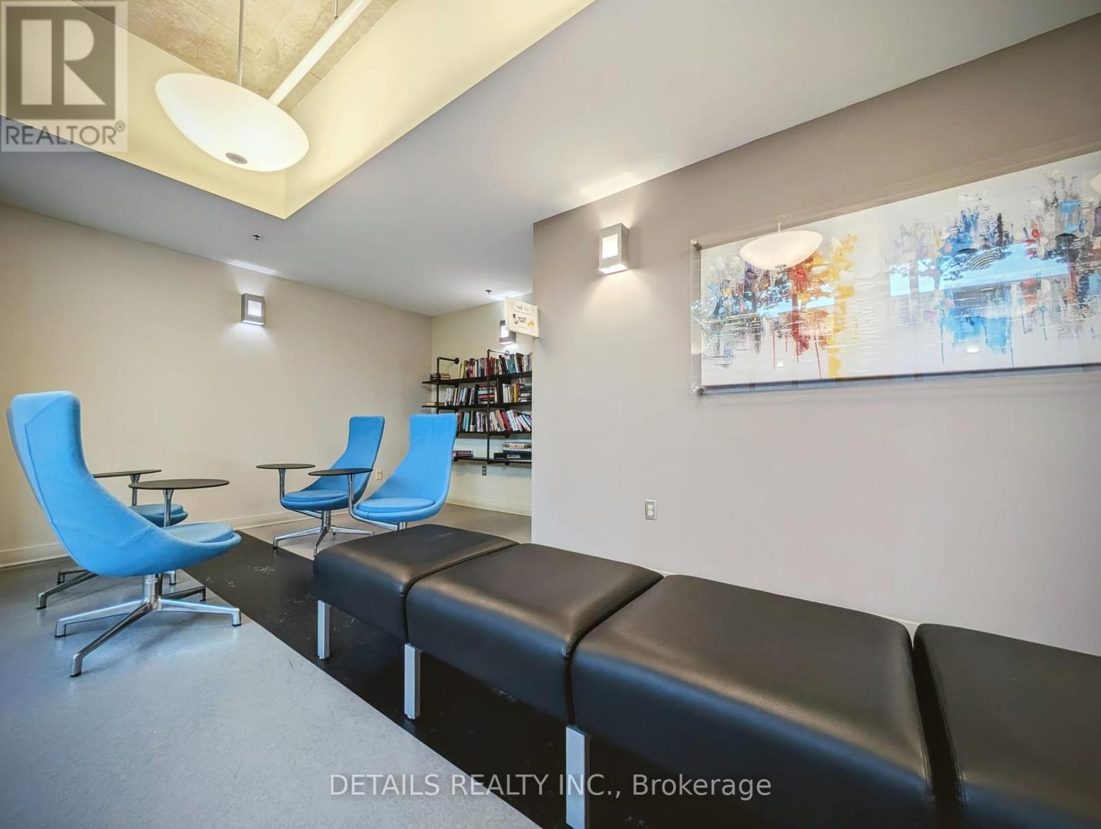 












308 - 180 YORK STREET

,
Ottawa,




Ontario
K1N1J6

