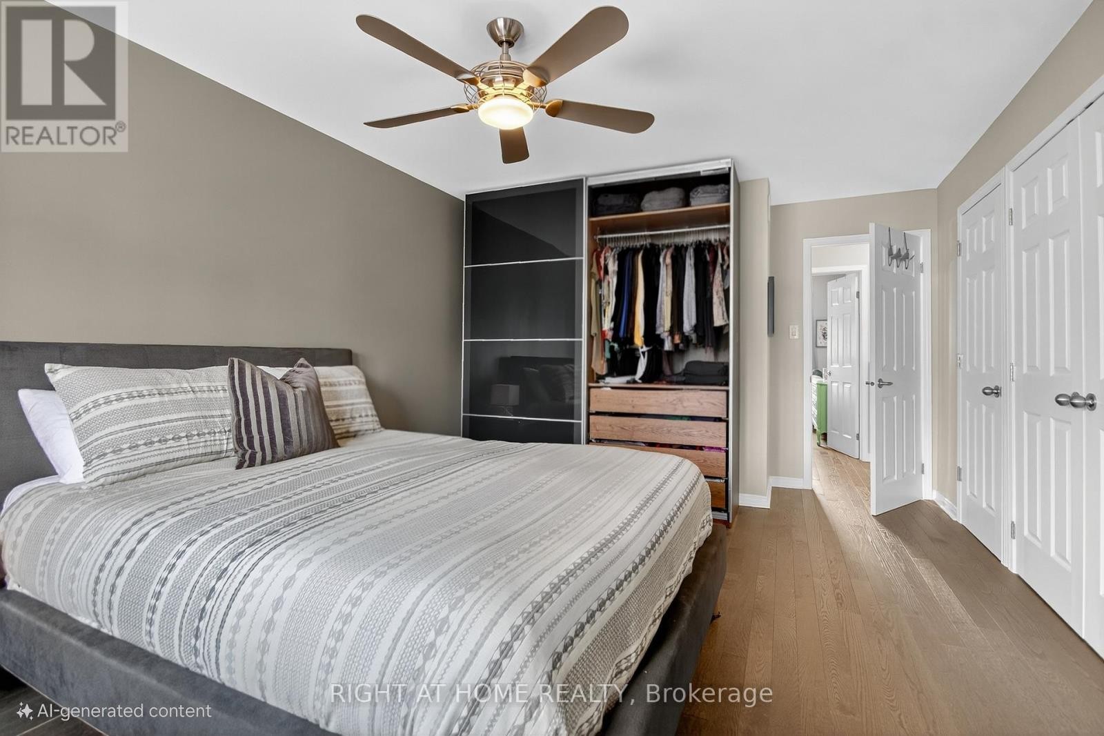 












24 MANHATTAN CRESCENT

,
Ottawa,




Ontario
K2C4B4

