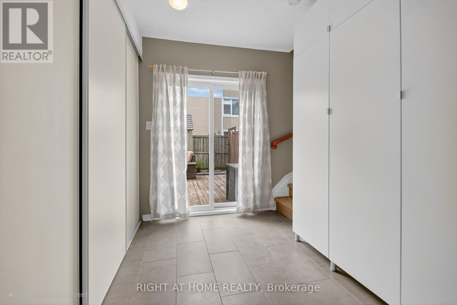 












24 MANHATTAN CRESCENT

,
Ottawa,




Ontario
K2C4B4

