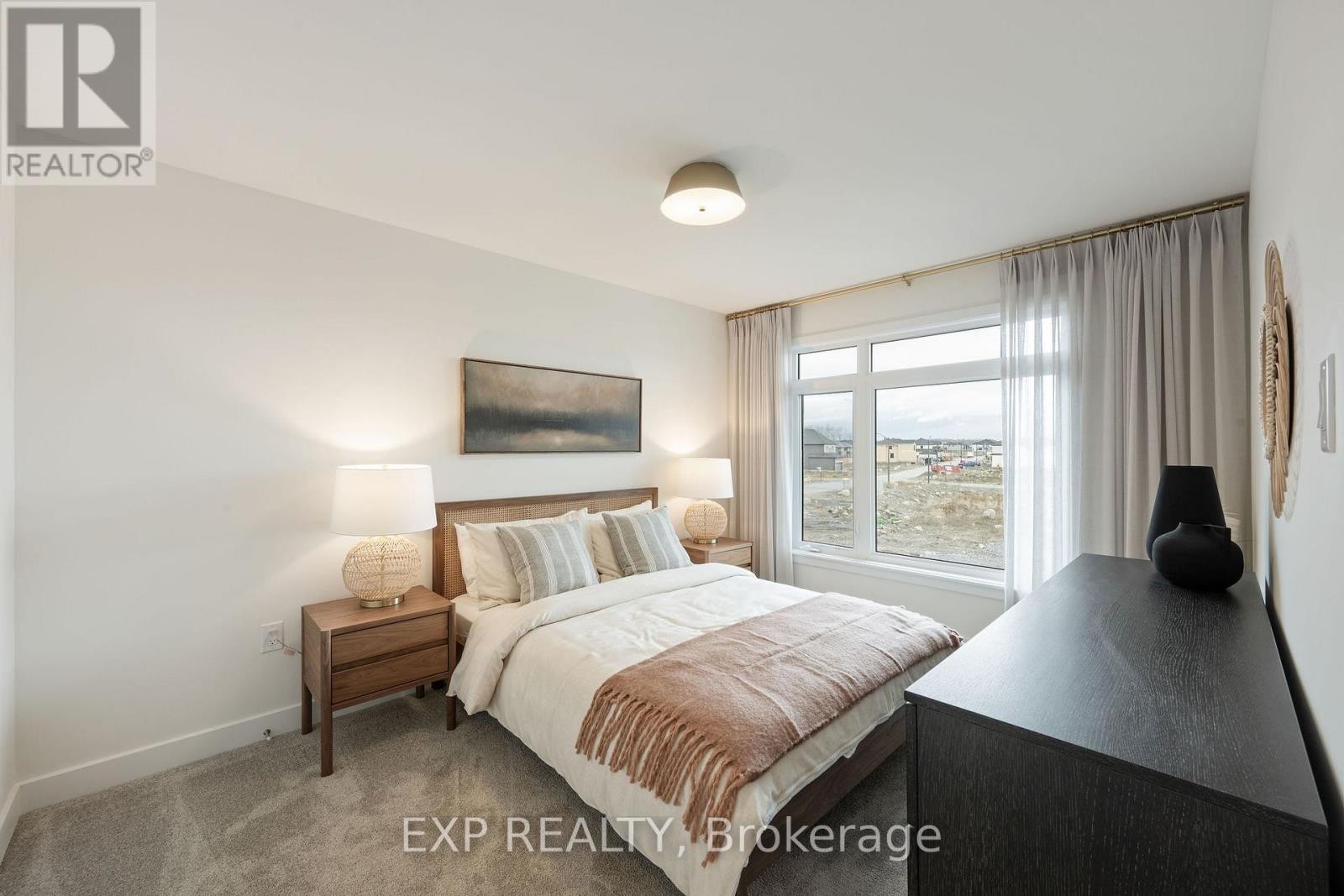 












443 HARESFIELD COURT

,
Ottawa,




Ontario
K4M0B6

