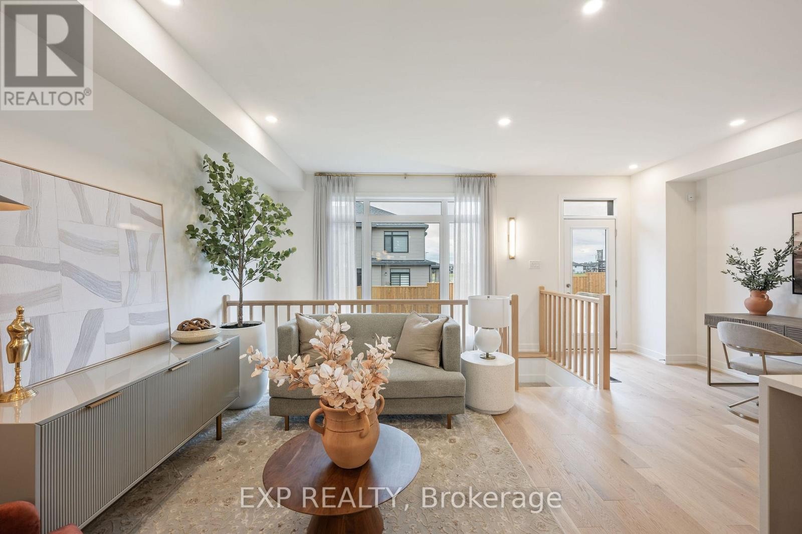 












443 HARESFIELD COURT

,
Ottawa,




Ontario
K4M0B6

