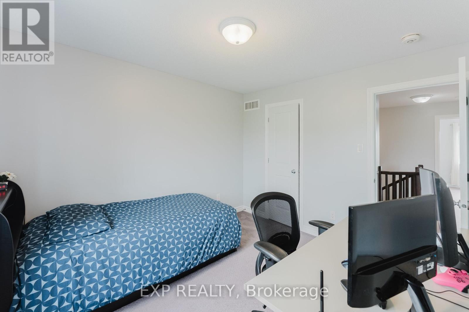 












400 SWEETFLAG STREET

,
Ottawa,




Ontario
K2J5Y6

