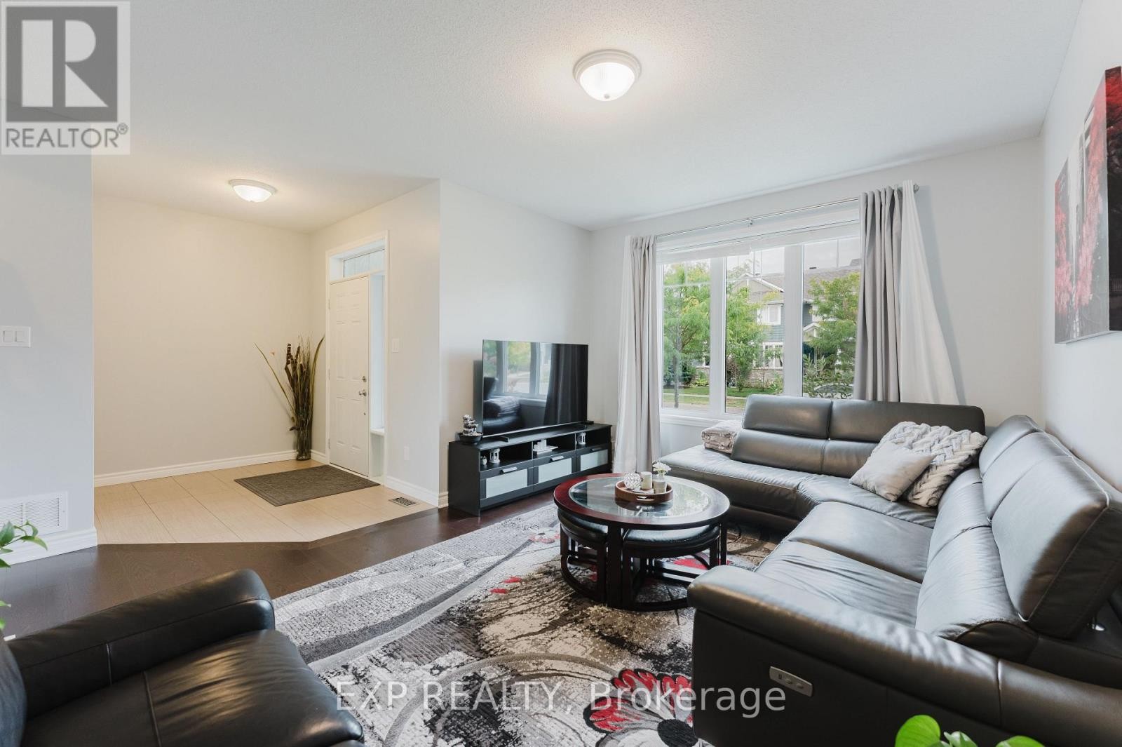 












400 SWEETFLAG STREET

,
Ottawa,




Ontario
K2J5Y6

