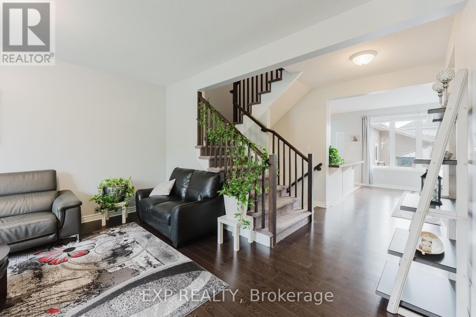 












400 SWEETFLAG STREET

,
Ottawa,




Ontario
K2J5Y6

