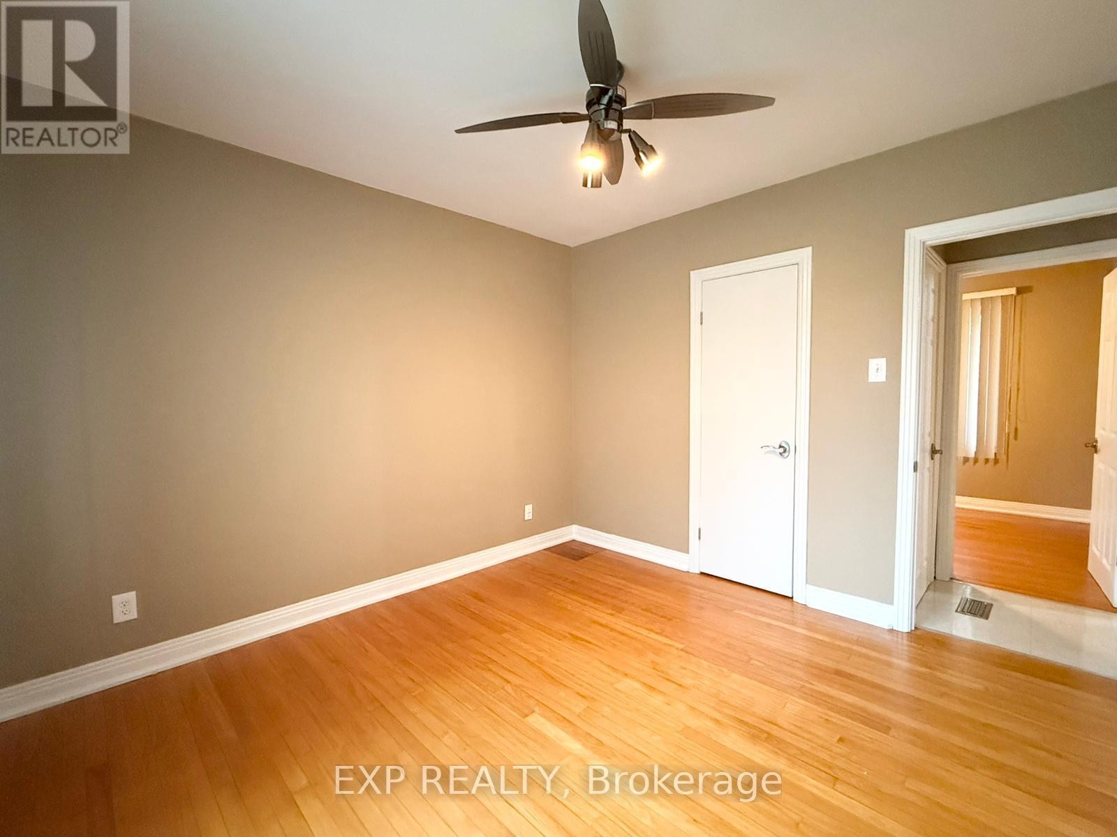 












UNIT A - 837 BLAIR ROAD

,
Ottawa,




Ontario
K1J7M6

