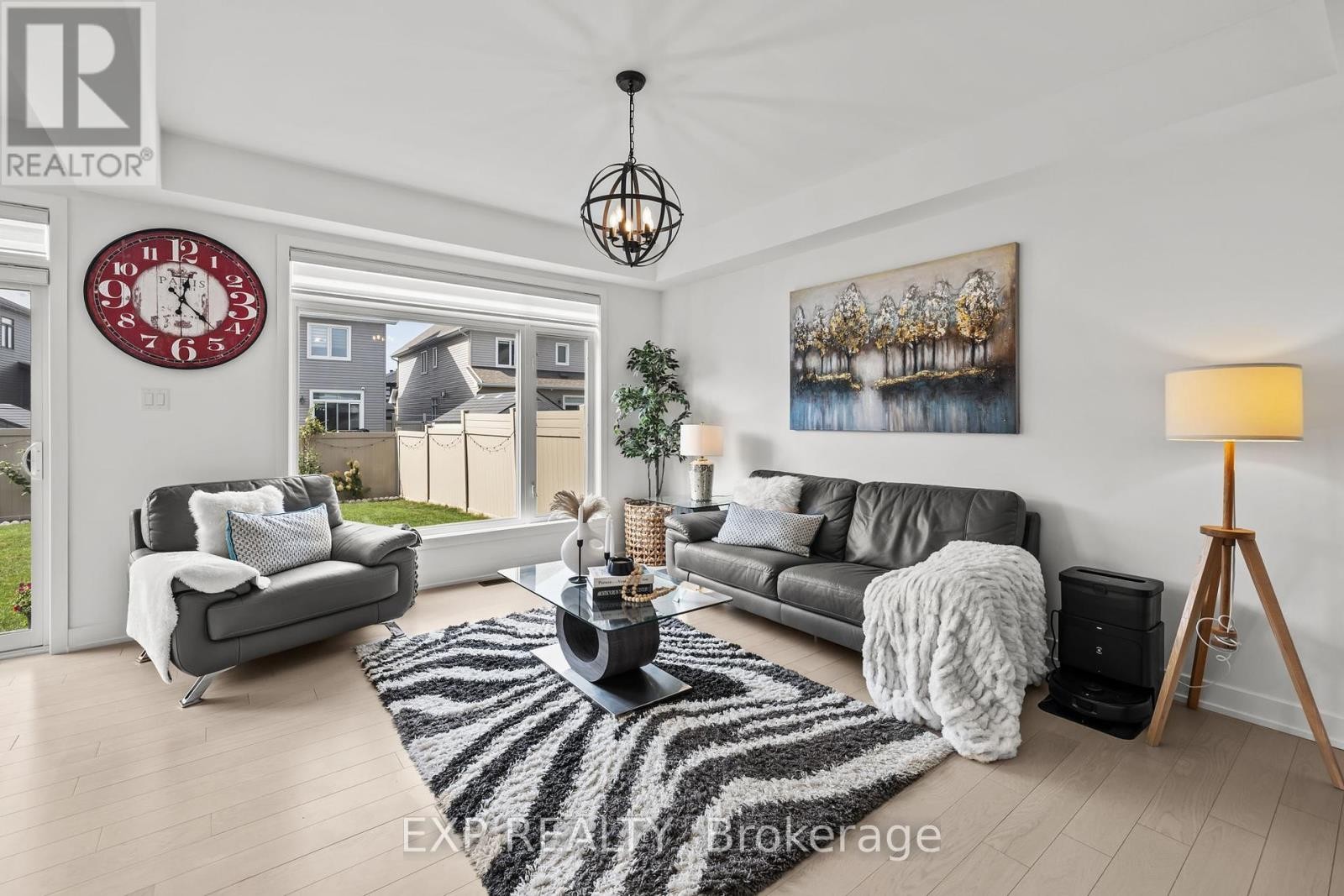 












50 ANGEL HEIGHTS

,
Ottawa,




Ontario
K2S2N4

