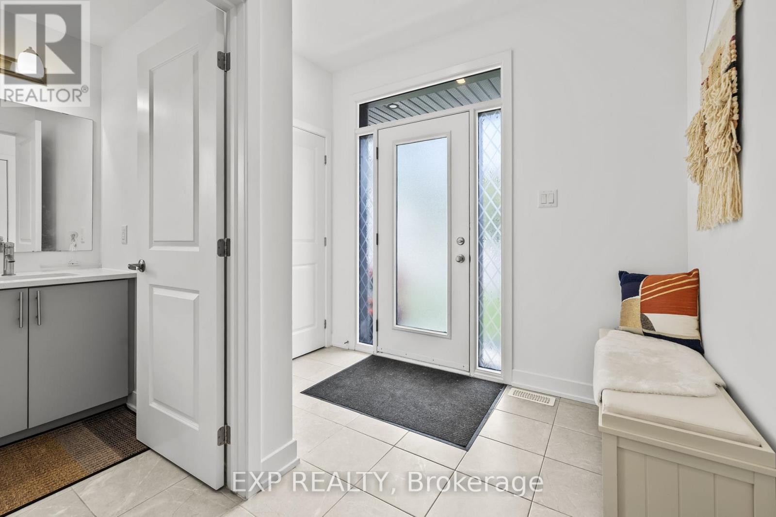 












50 ANGEL HEIGHTS

,
Ottawa,




Ontario
K2S2N4

