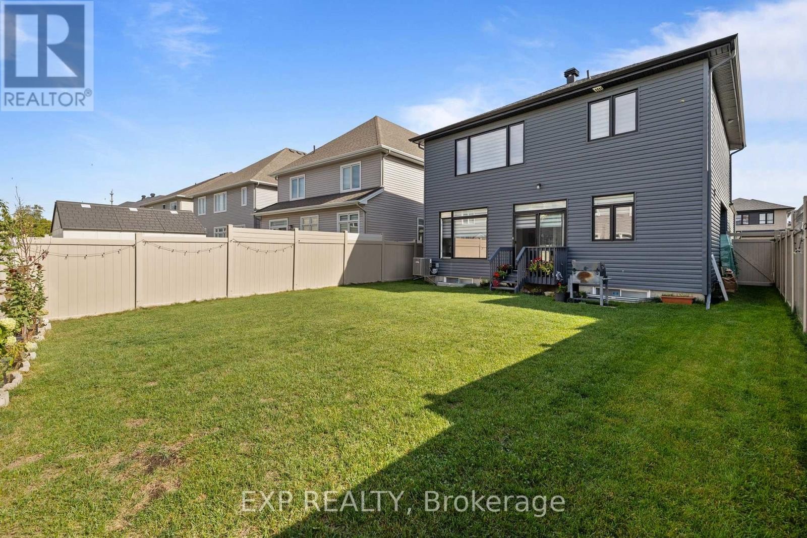 












50 ANGEL HEIGHTS

,
Ottawa,




Ontario
K2S2N4

