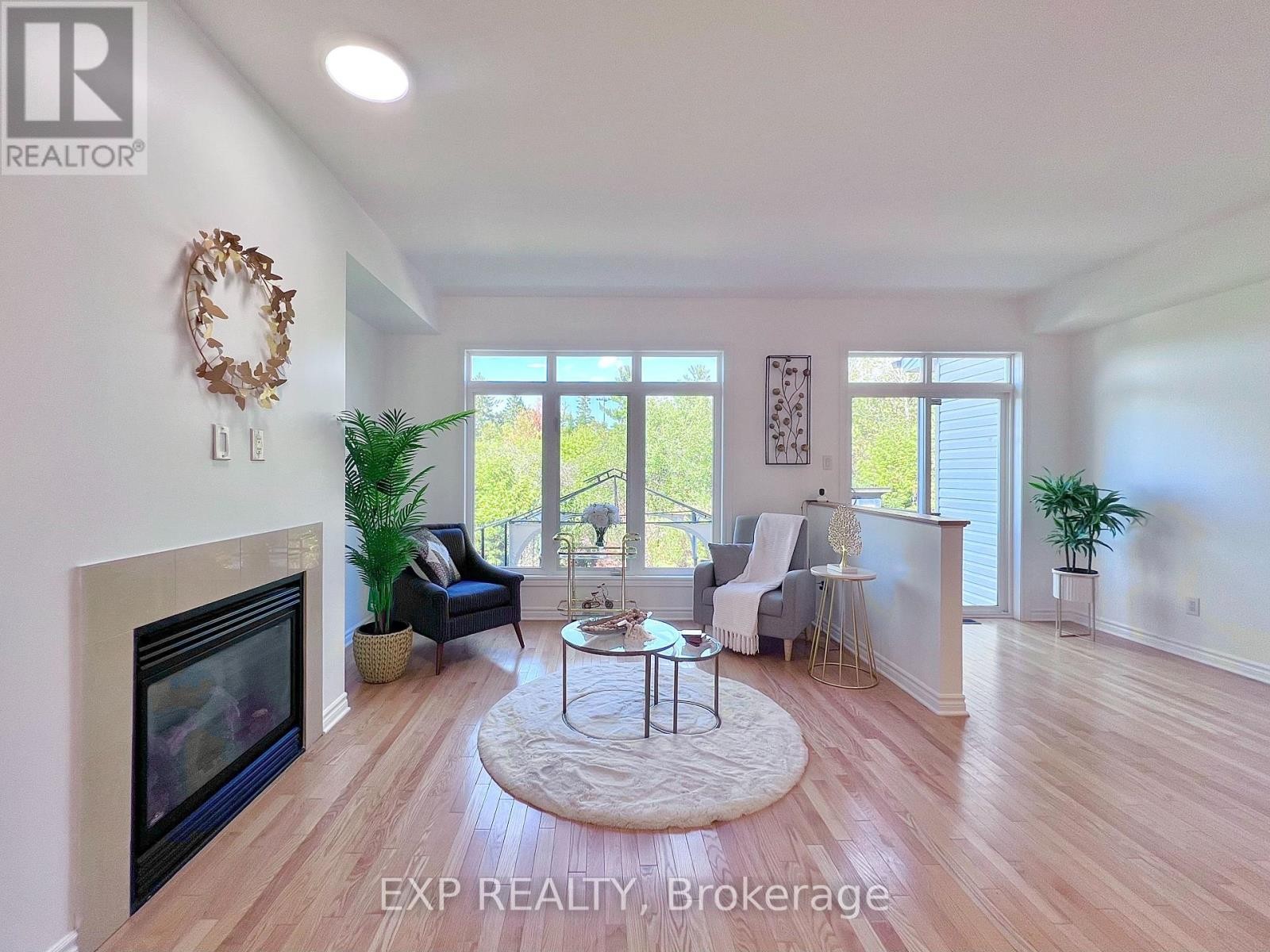












457 FOXHALL WAY

,
Ottawa,




Ontario
K2M0G2


