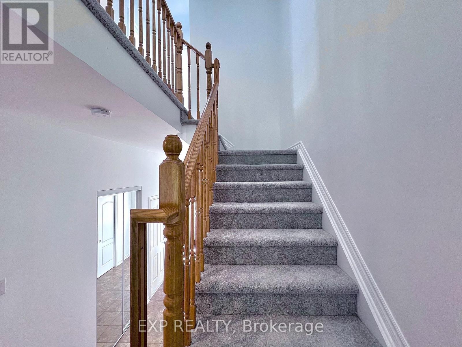 












457 FOXHALL WAY

,
Ottawa,




Ontario
K2M0G2

