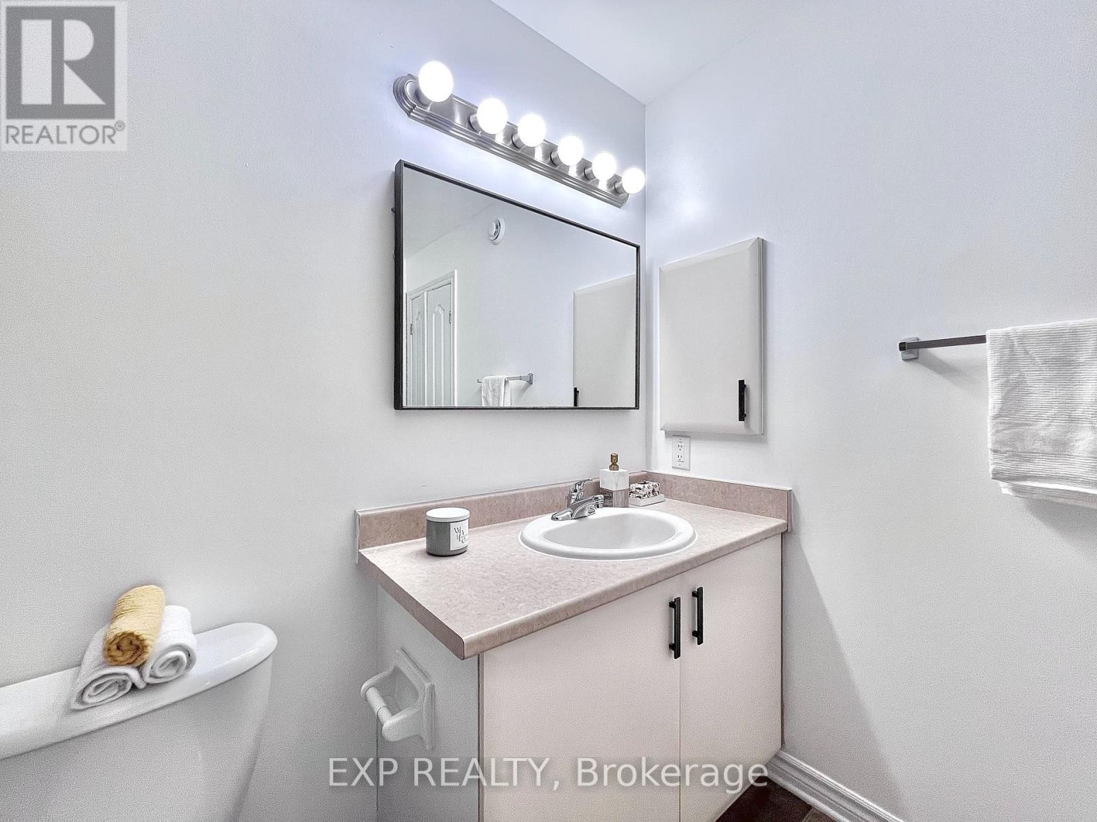 












457 FOXHALL WAY

,
Ottawa,




Ontario
K2M0G2

