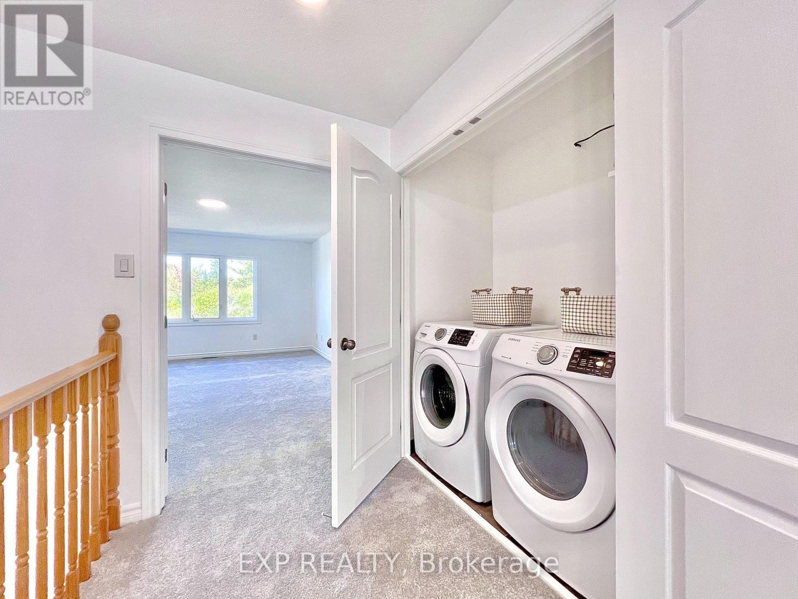 












457 FOXHALL WAY

,
Ottawa,




Ontario
K2M0G2

