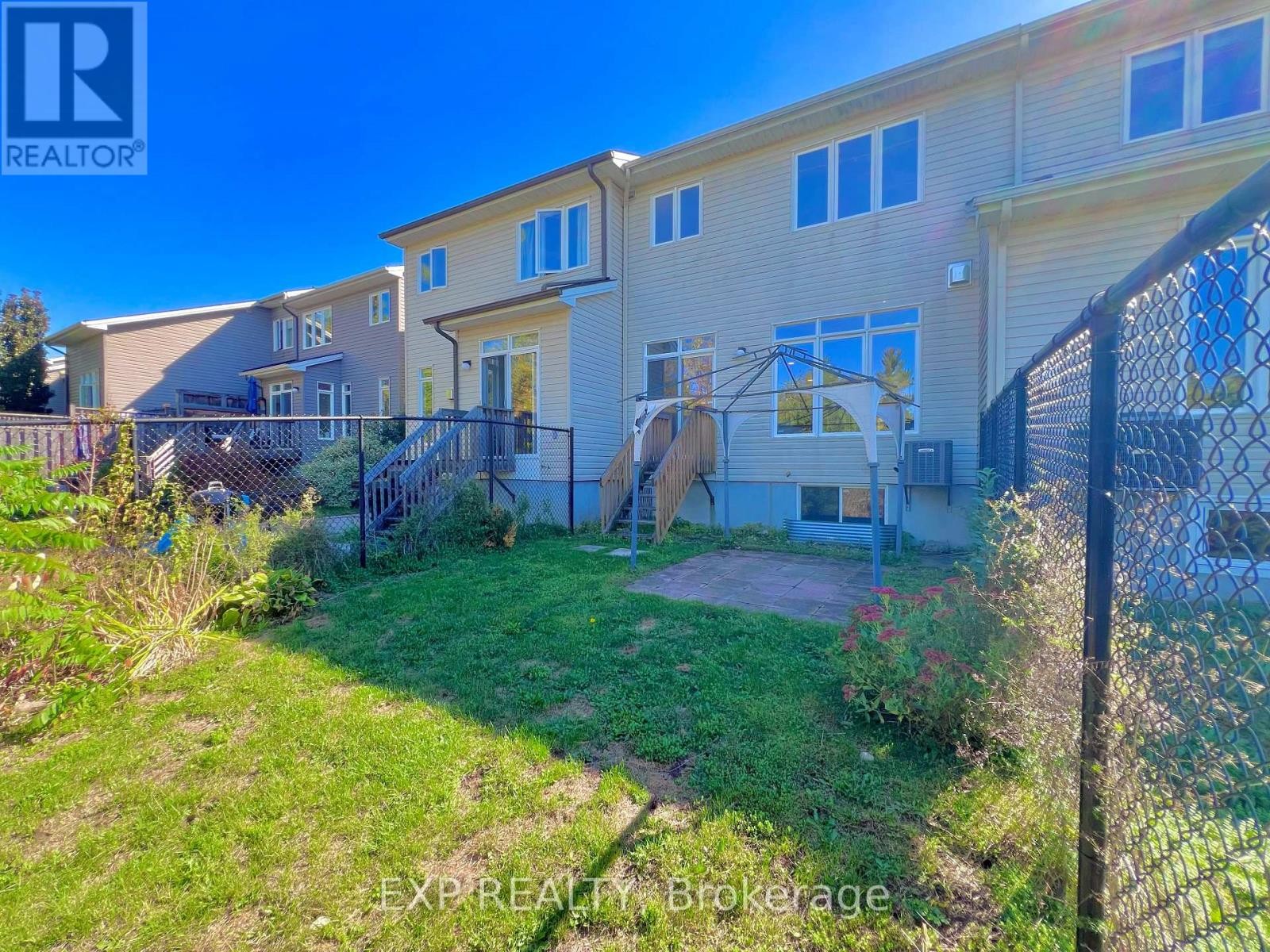 












457 FOXHALL WAY

,
Ottawa,




Ontario
K2M0G2

