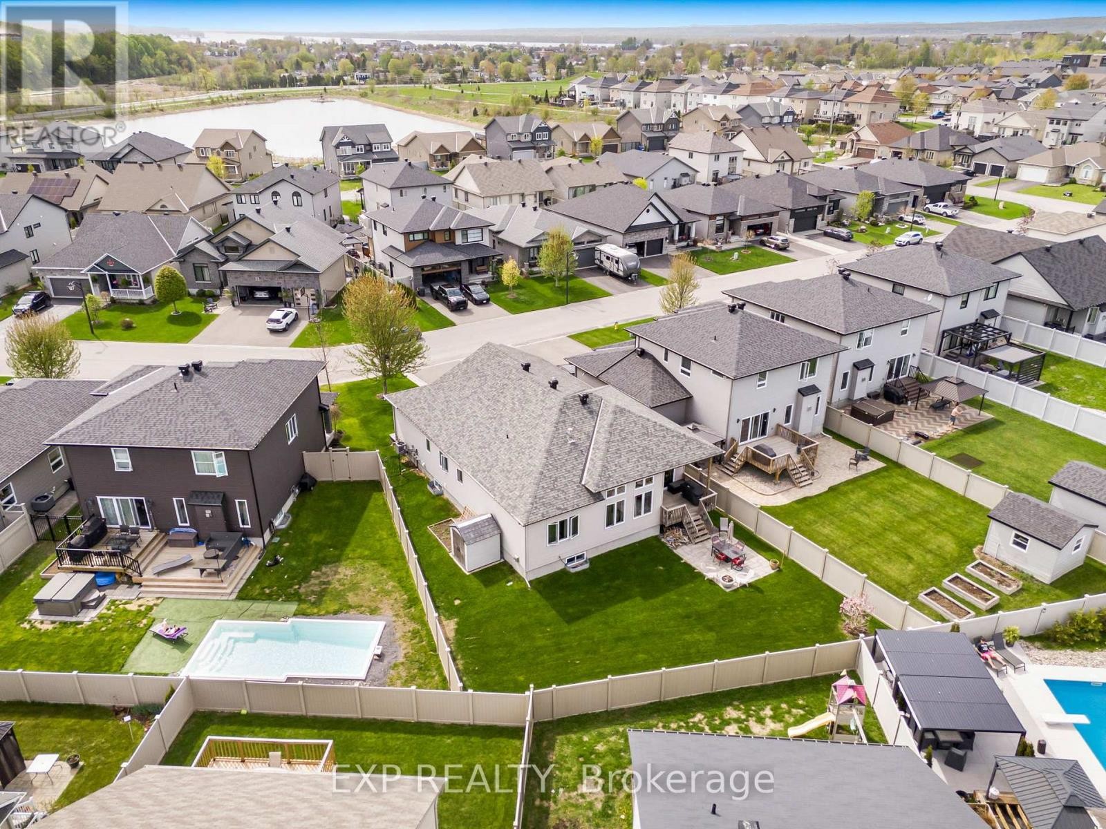 












42 GRANITE STREET

,
Clarence-Rockland,




Ontario
K4K0H8

