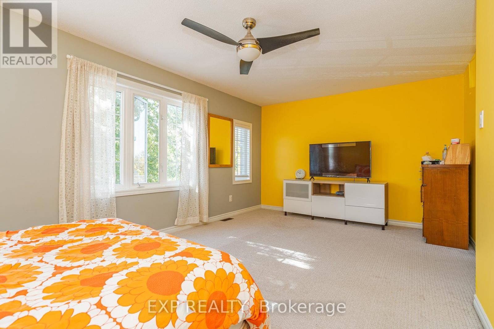












441 FOXHALL WAY

,
Ottawa,




Ontario
K2M0G1

