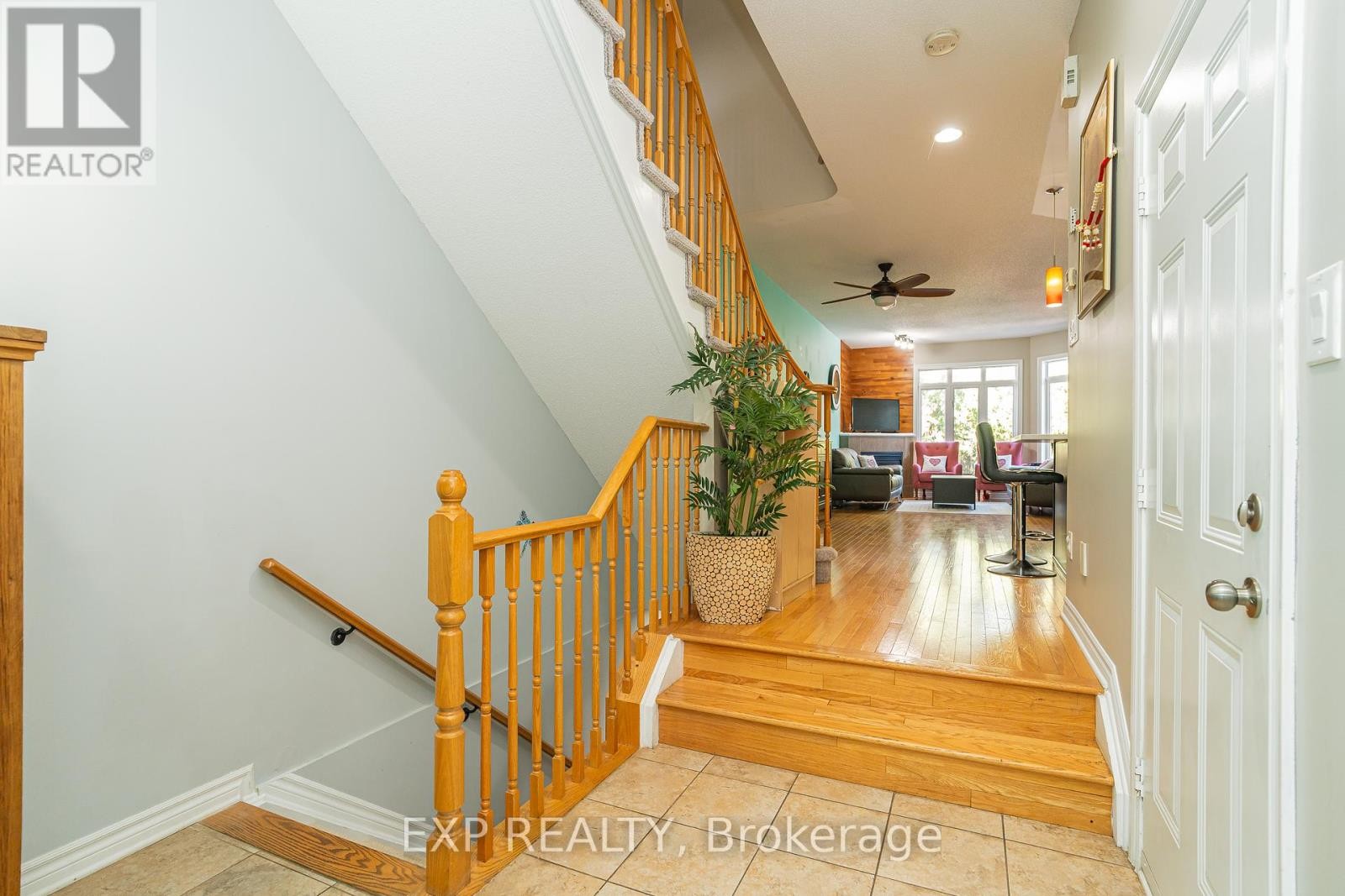 












441 FOXHALL WAY

,
Ottawa,




Ontario
K2M0G1

