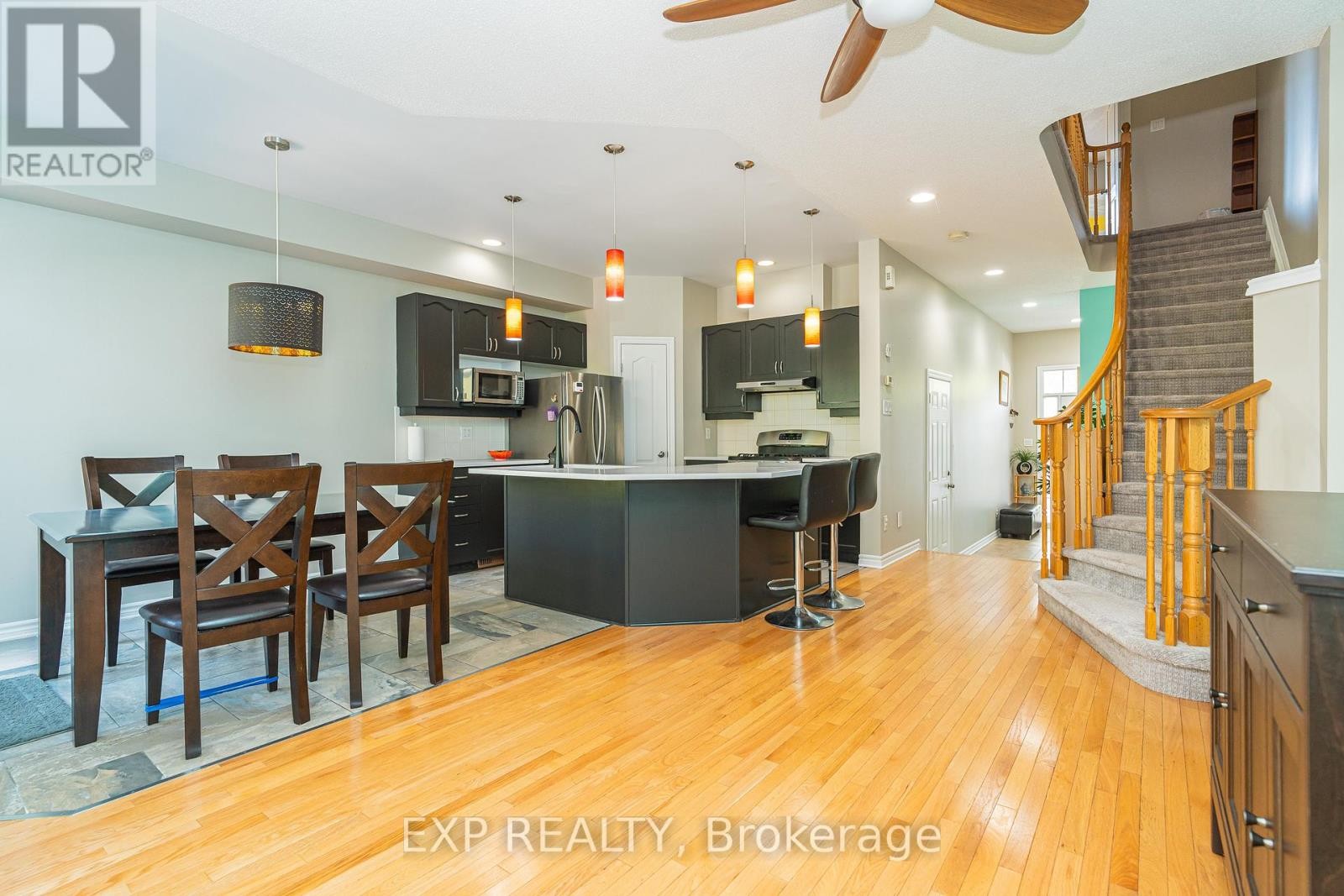 












441 FOXHALL WAY

,
Ottawa,




Ontario
K2M0G1

