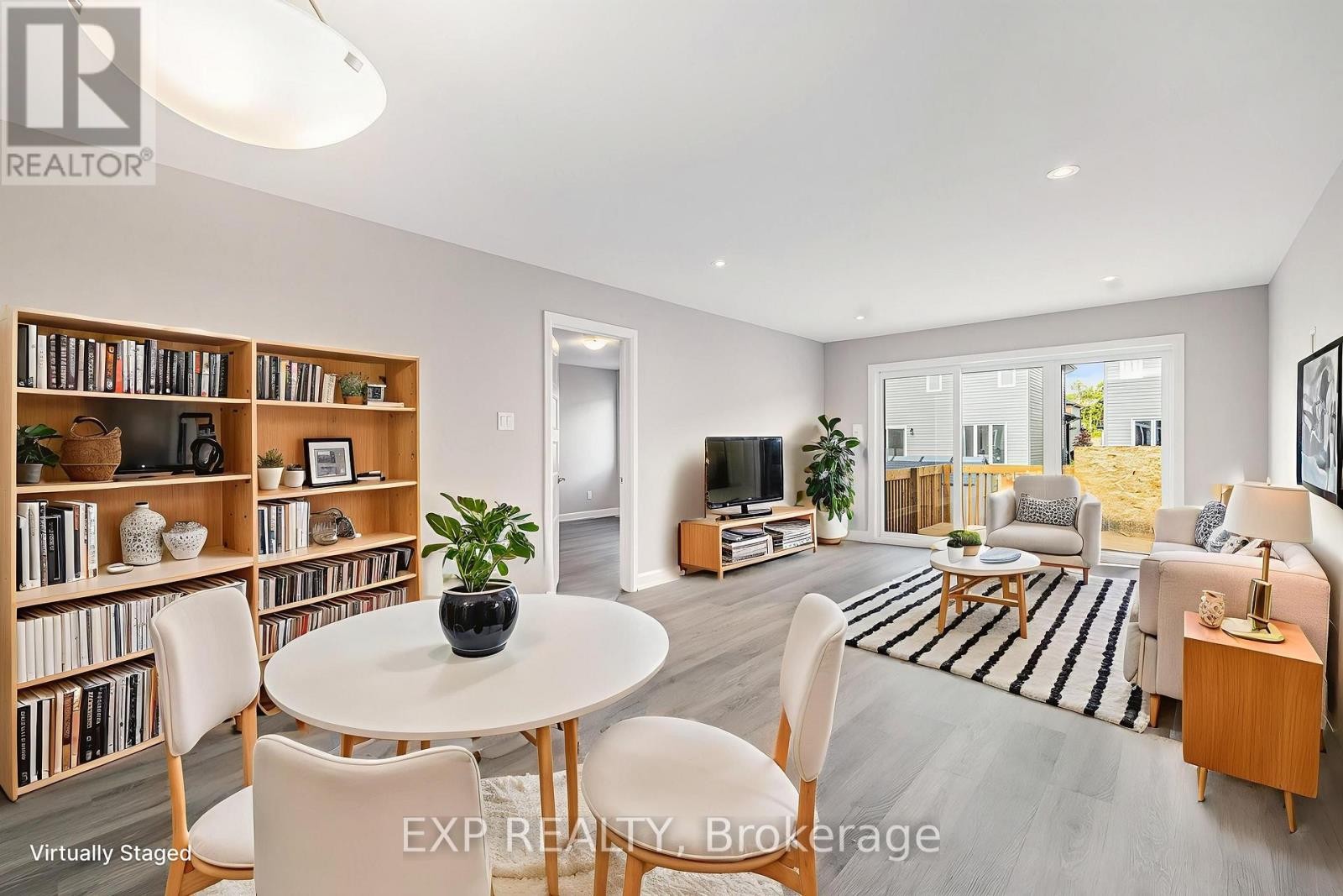 












1214 MONTBLANC CRESCENT

,
Russell,




Ontario
K0A1W0

