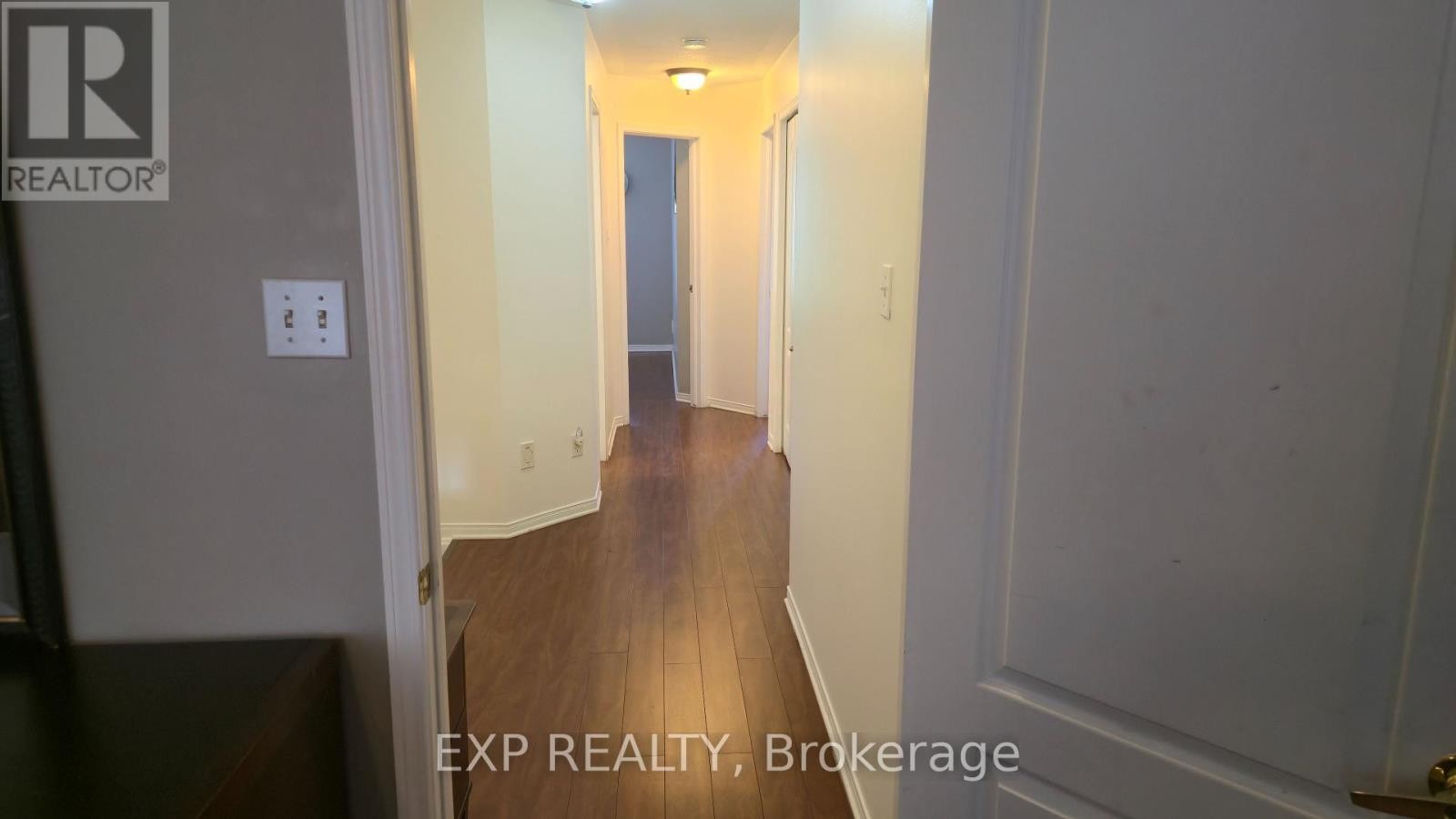 












1052 CANDLEWOOD STREET

,
Ottawa,




Ontario
K4A5E9

