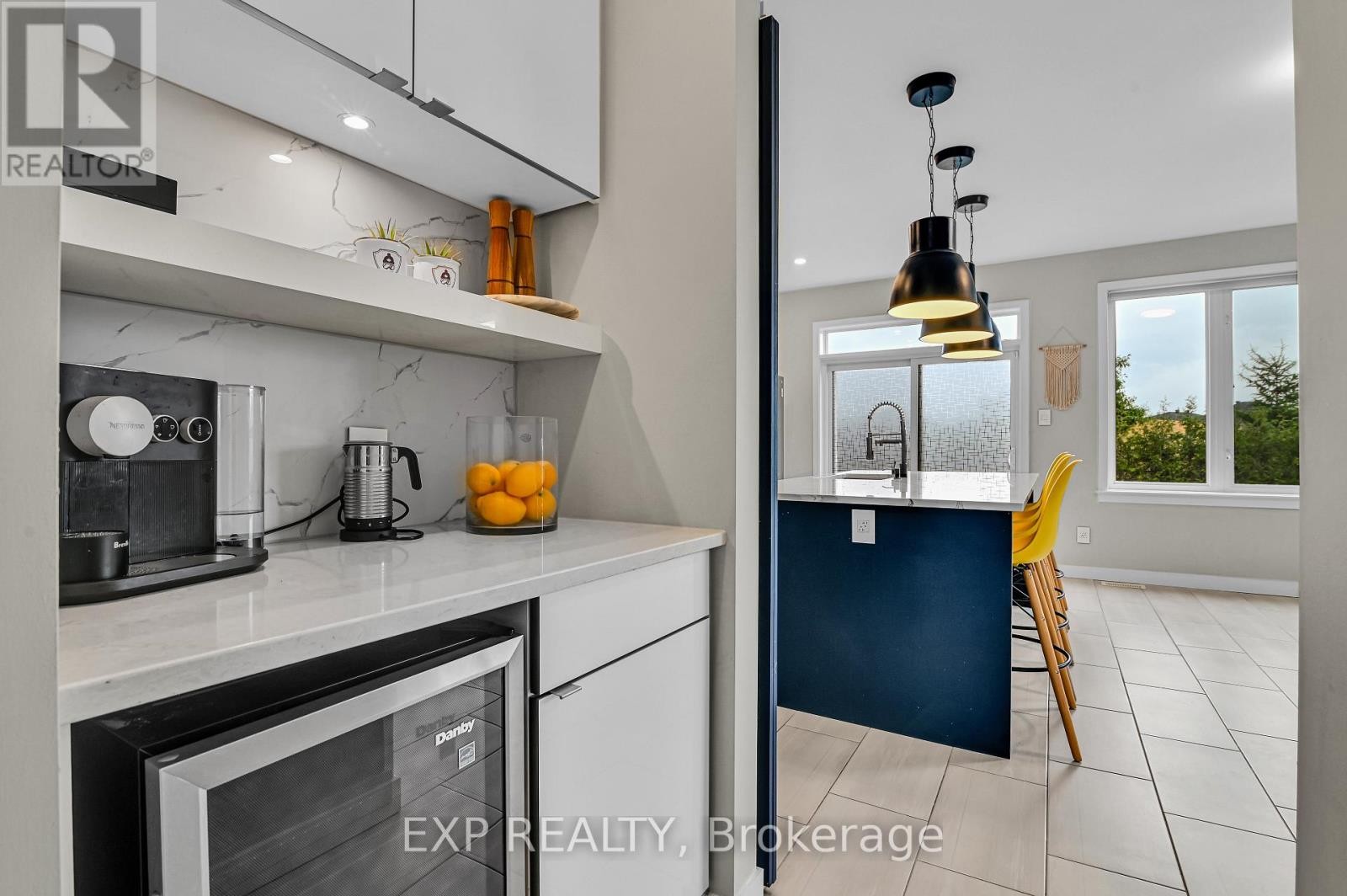 












364 GLOAMING CRESCENT

,
Ottawa,




Ontario
K2S1B6

