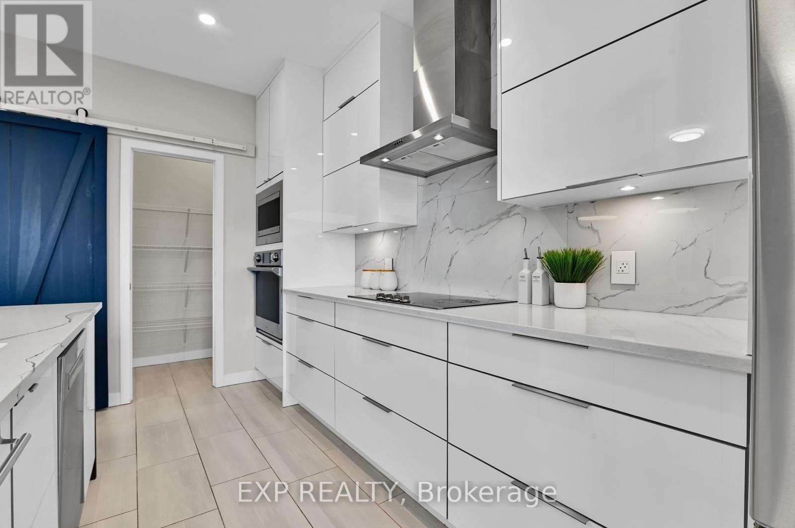 












364 GLOAMING CRESCENT

,
Ottawa,




Ontario
K2S1B6

