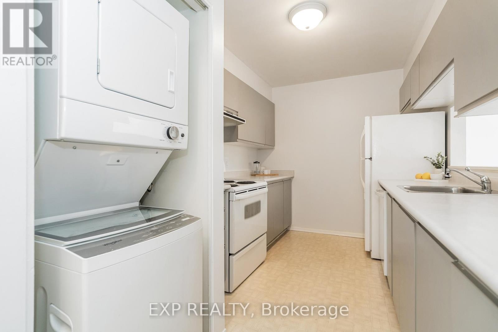 












317 - 270 BRITTANY DRIVE

,
Ottawa,




Ontario
K1K4M3

