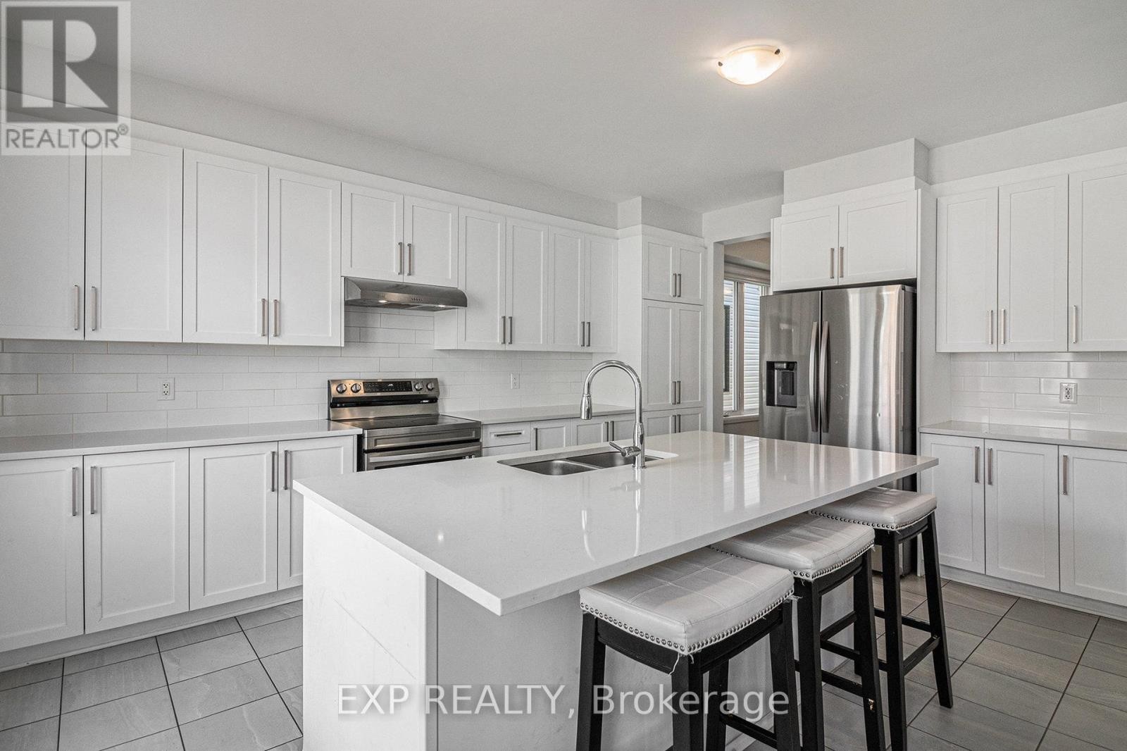 












615 IDYLLIC TERRACE

,
Ottawa,




Ontario
K4A5N9

