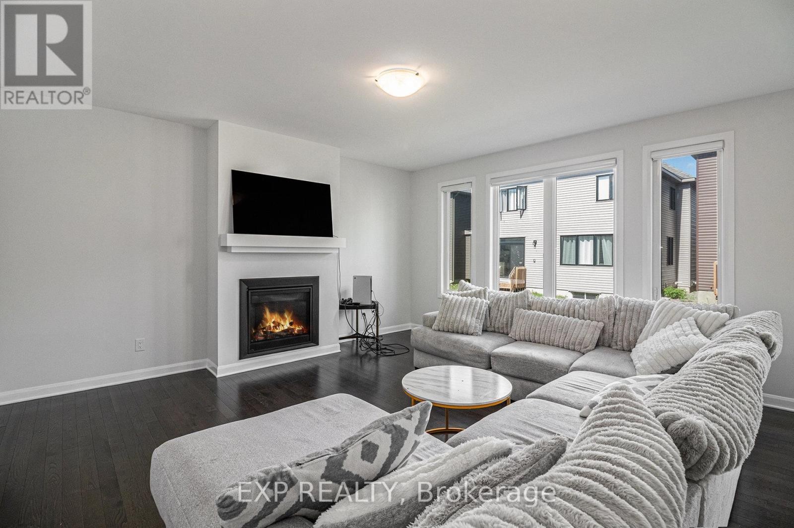 












615 IDYLLIC TERRACE

,
Ottawa,




Ontario
K4A5N9

