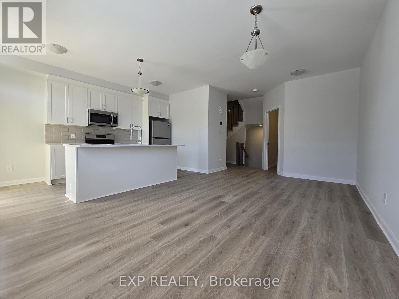 












306 CLEARPATH PRIVATE

,
Ottawa,




Ontario
K2T0R8

