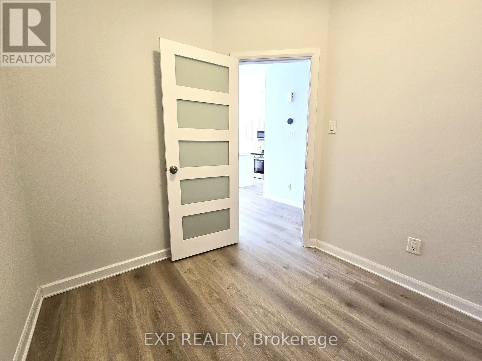 












306 CLEARPATH PRIVATE

,
Ottawa,




Ontario
K2T0R8

