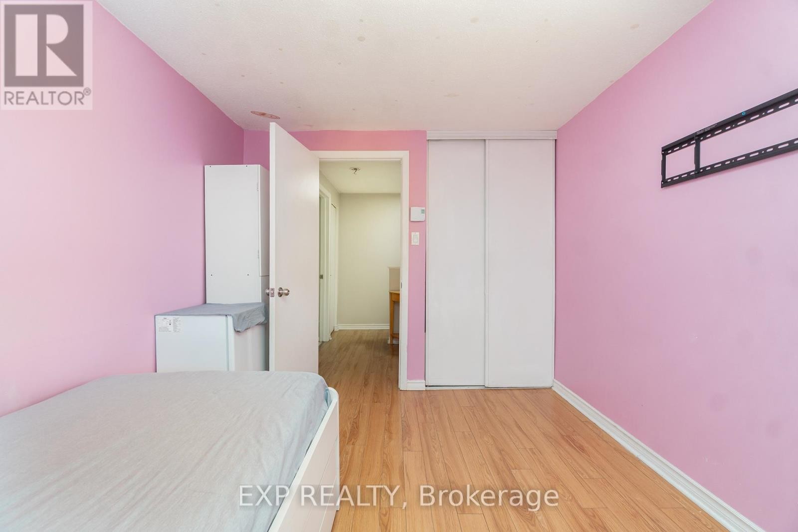 












18 - 2640 DRAPER AVENUE

,
Ottawa,




Ontario
K2H7A1

