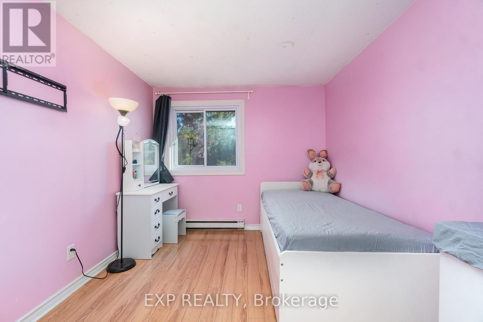 












18 - 2640 DRAPER AVENUE

,
Ottawa,




Ontario
K2H7A1


