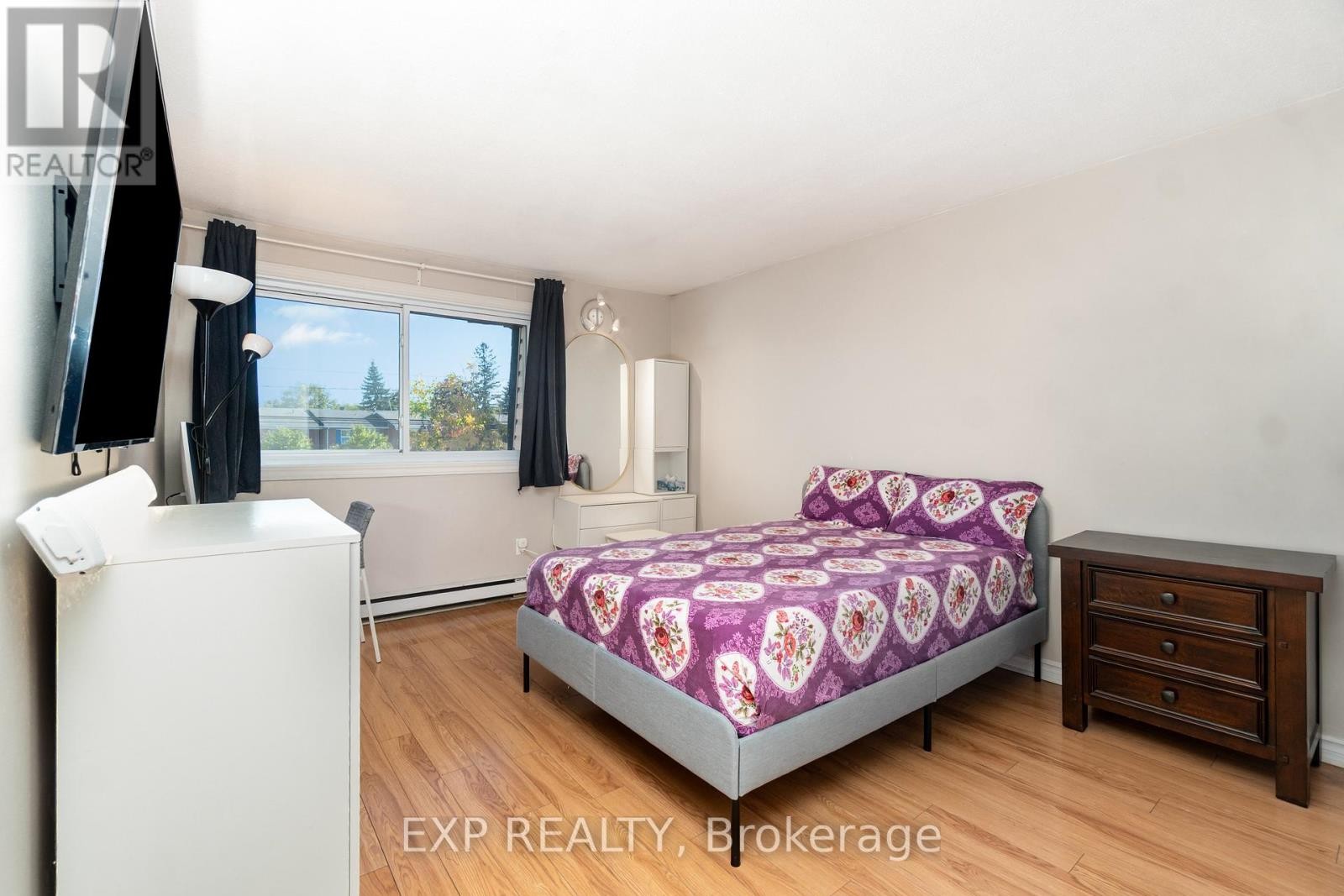 












18 - 2640 DRAPER AVENUE

,
Ottawa,




Ontario
K2H7A1

