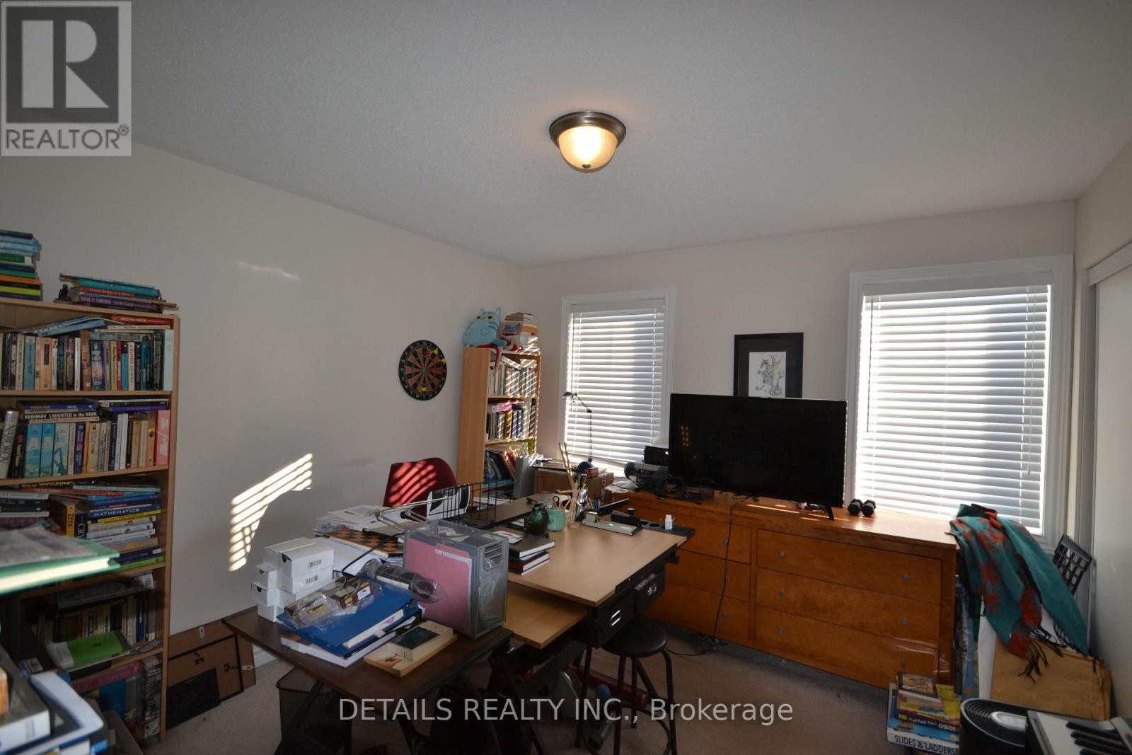 












530 SNOW GOOSE STREET

,
Ottawa,




Ontario
K2J6C8

