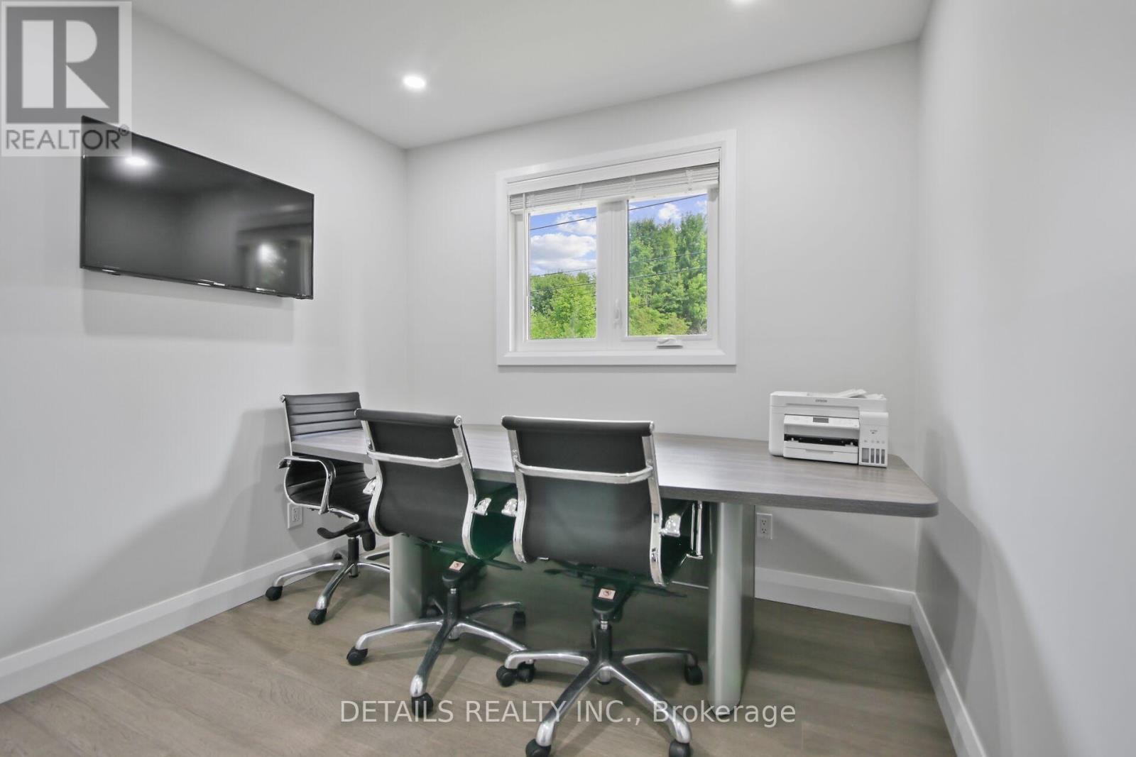 












2708 BEKKERS COURT

,
Ottawa,




Ontario
K0A2P0

