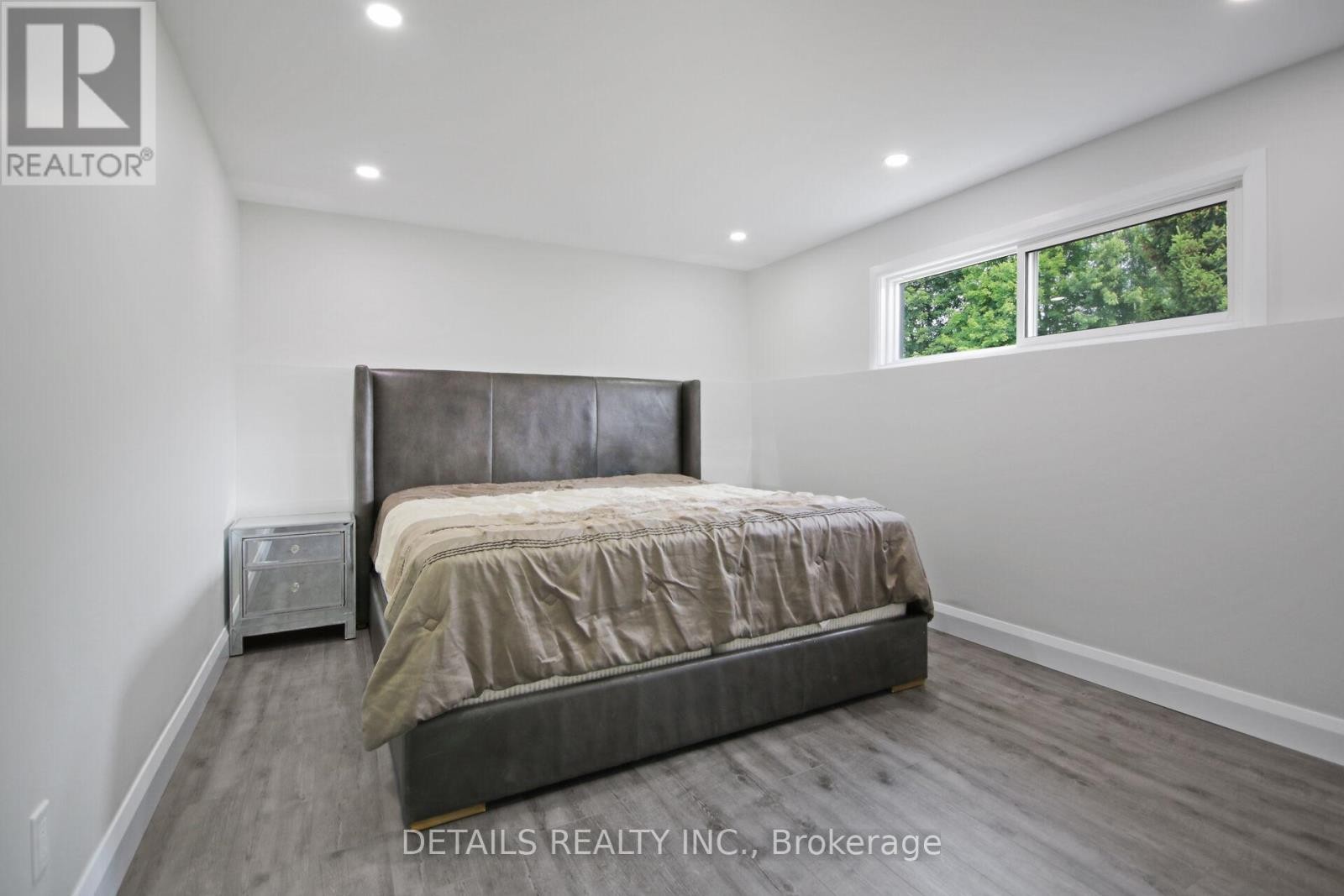 












2708 BEKKERS COURT

,
Ottawa,




Ontario
K0A2P0

