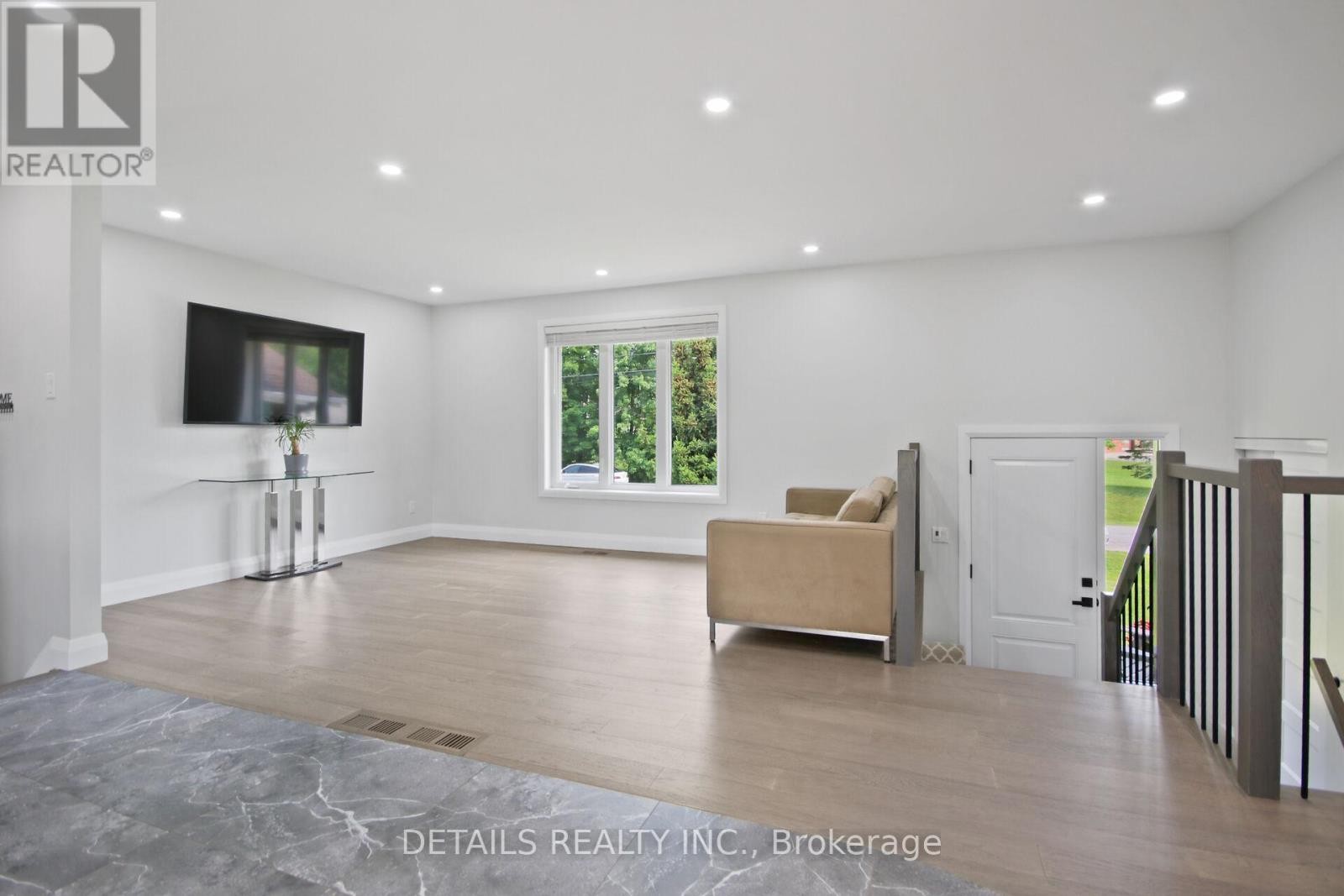 












2708 BEKKERS COURT

,
Ottawa,




Ontario
K0A2P0

