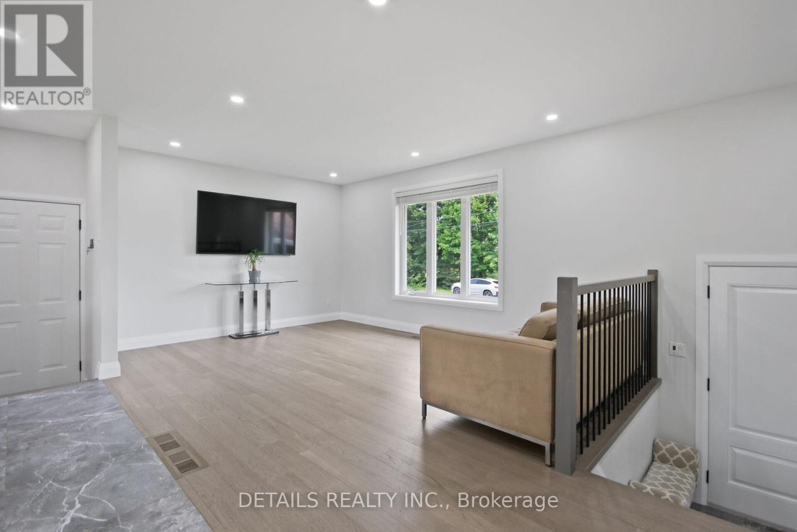 












2708 BEKKERS COURT

,
Ottawa,




Ontario
K0A2P0

