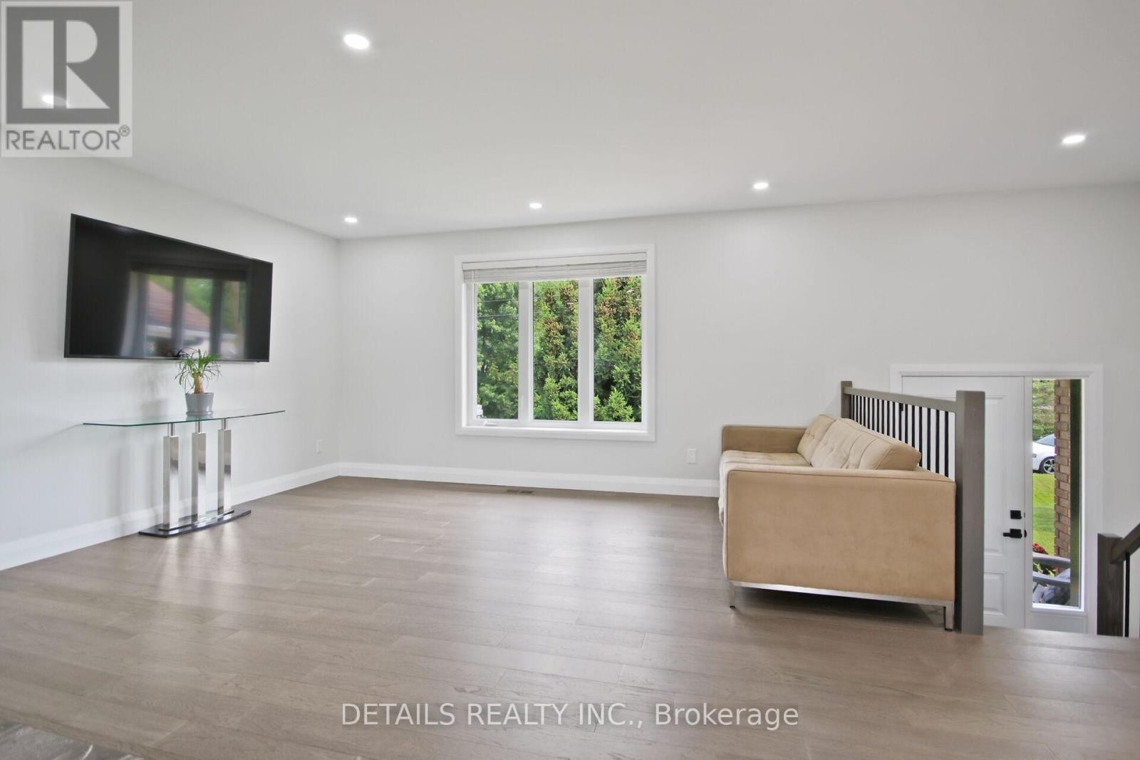 












2708 BEKKERS COURT

,
Ottawa,




Ontario
K0A2P0

