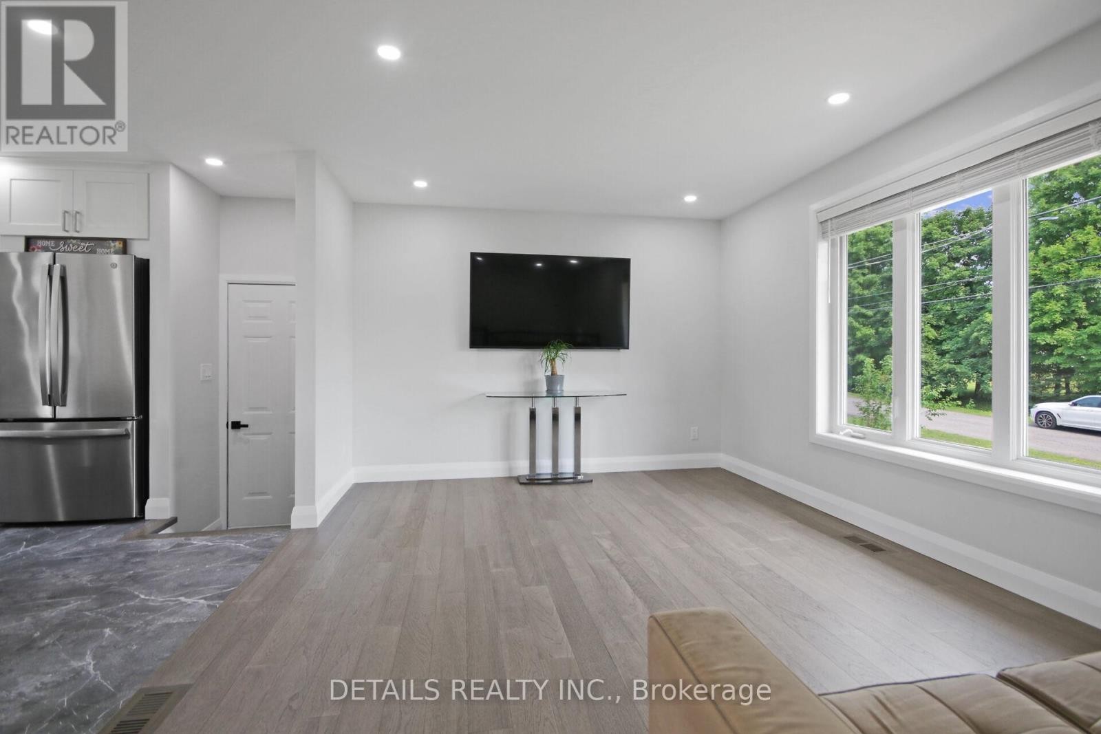 












2708 BEKKERS COURT

,
Ottawa,




Ontario
K0A2P0

