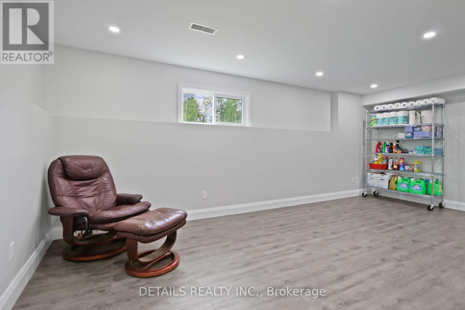 












2708 BEKKERS COURT

,
Ottawa,




Ontario
K0A2P0

