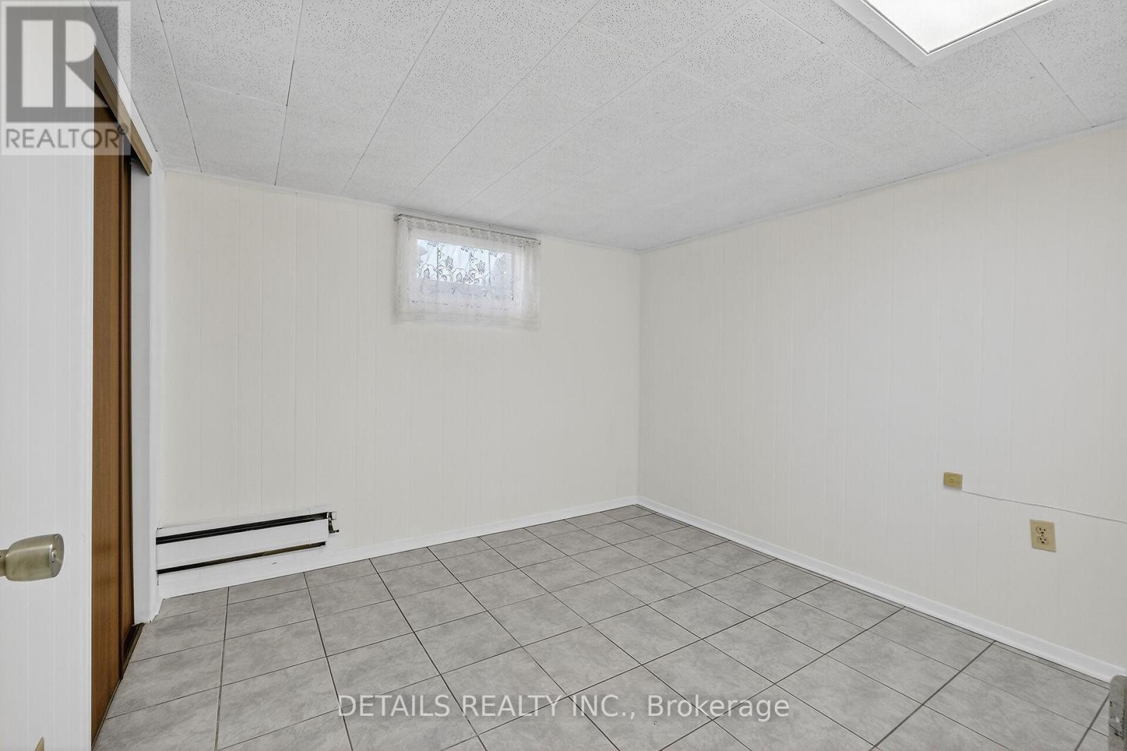 












289 AMIENS STREET

,
Ottawa,




Ontario
K1E1N3

