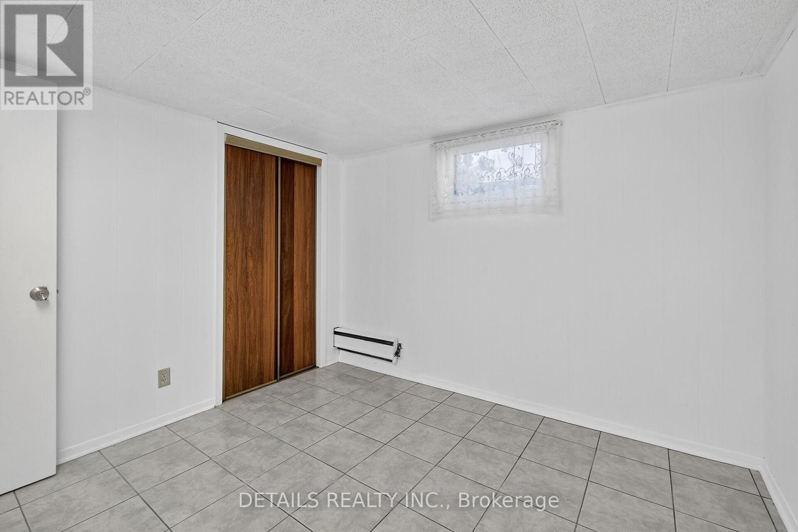 












289 AMIENS STREET

,
Ottawa,




Ontario
K1E1N3

